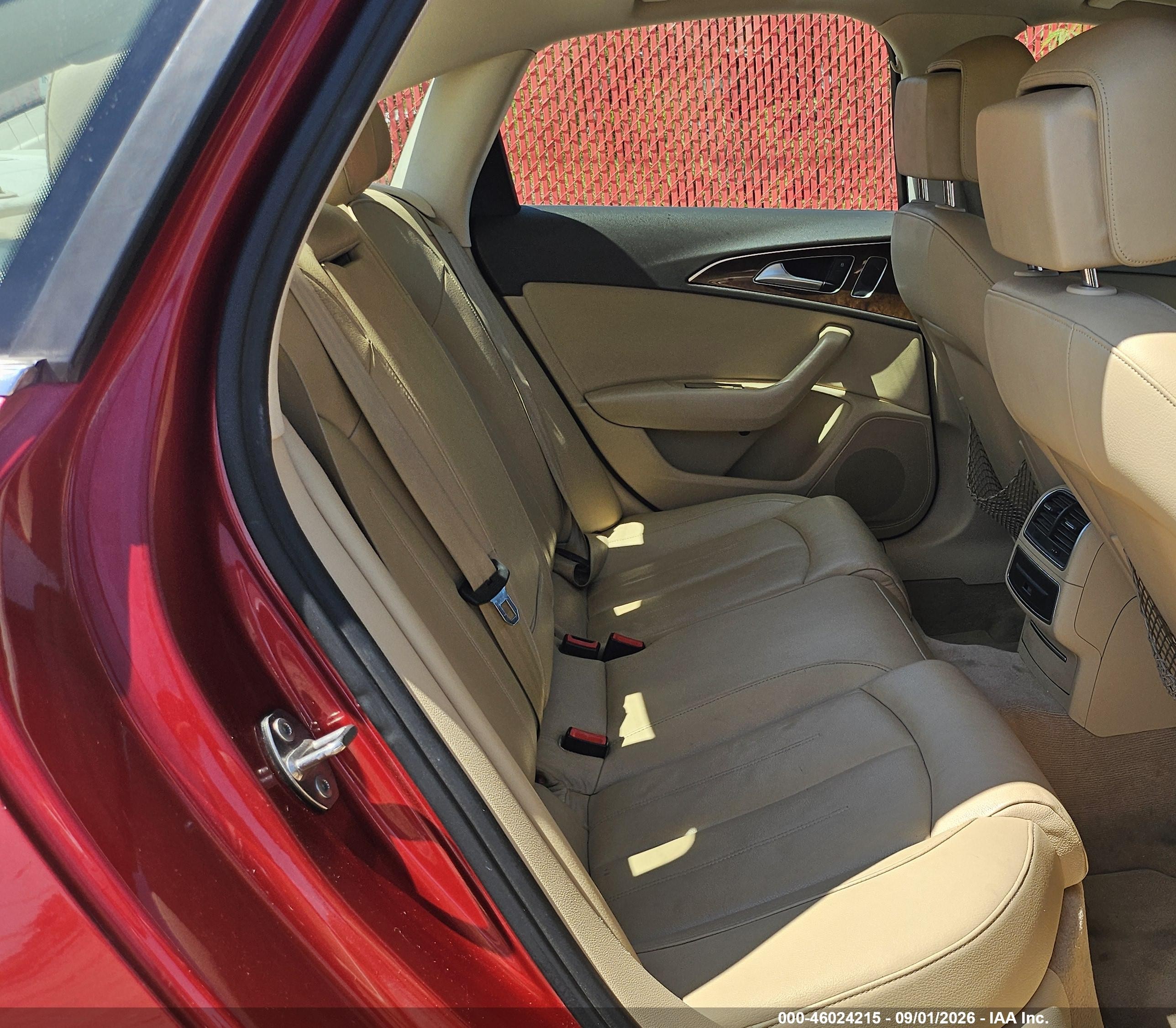 2012 Audi A6 3.0 Premium Красный vin: WAUBGAFC6CN004392