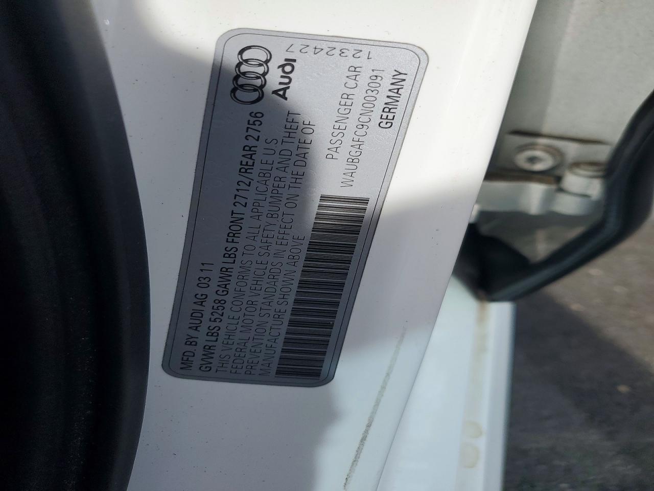 2012 Audi A6 Белый vin: WAUBGAFC9CN003091
