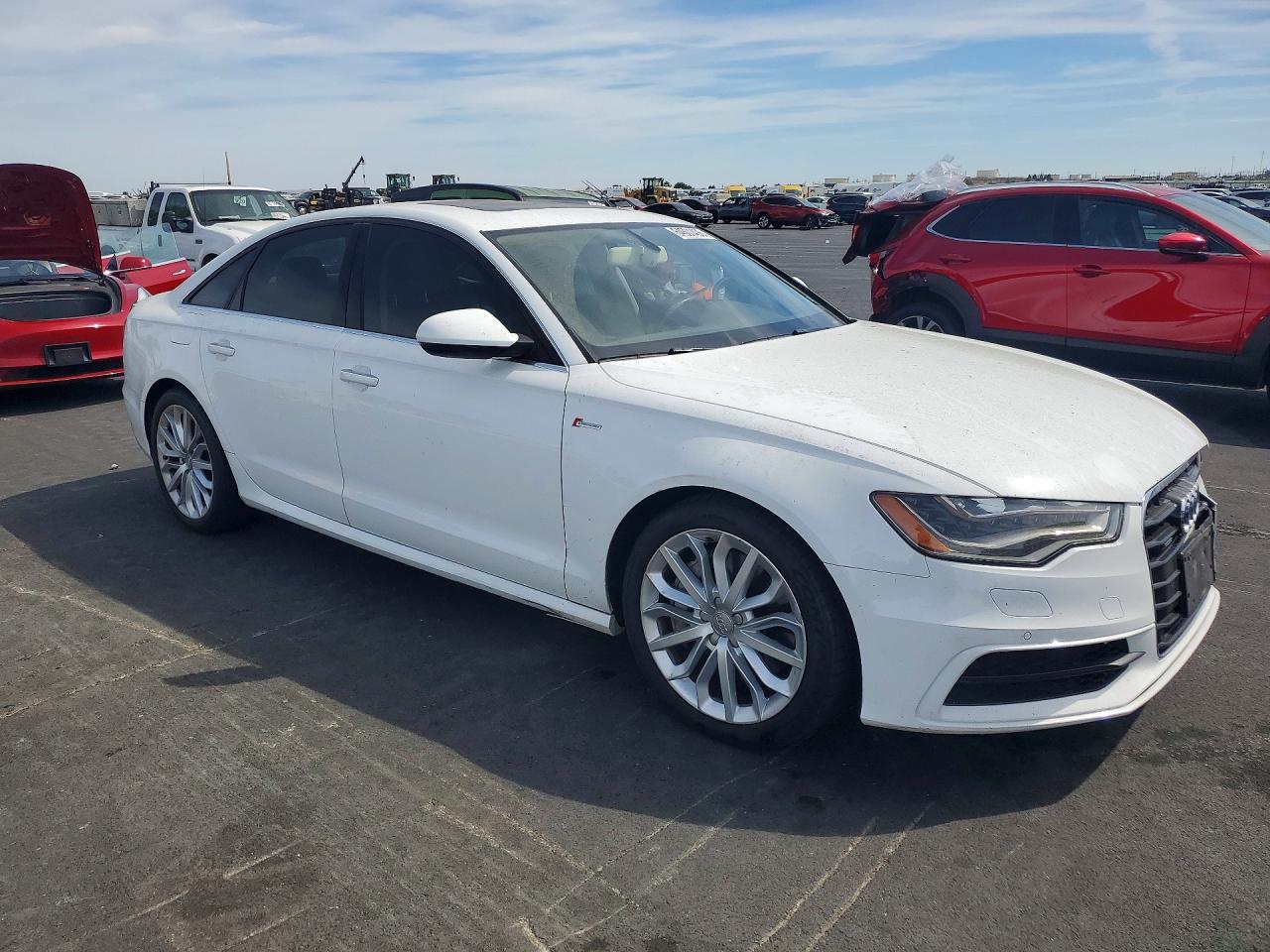 2012 Audi A6 Белый vin: WAUBGAFC9CN003091