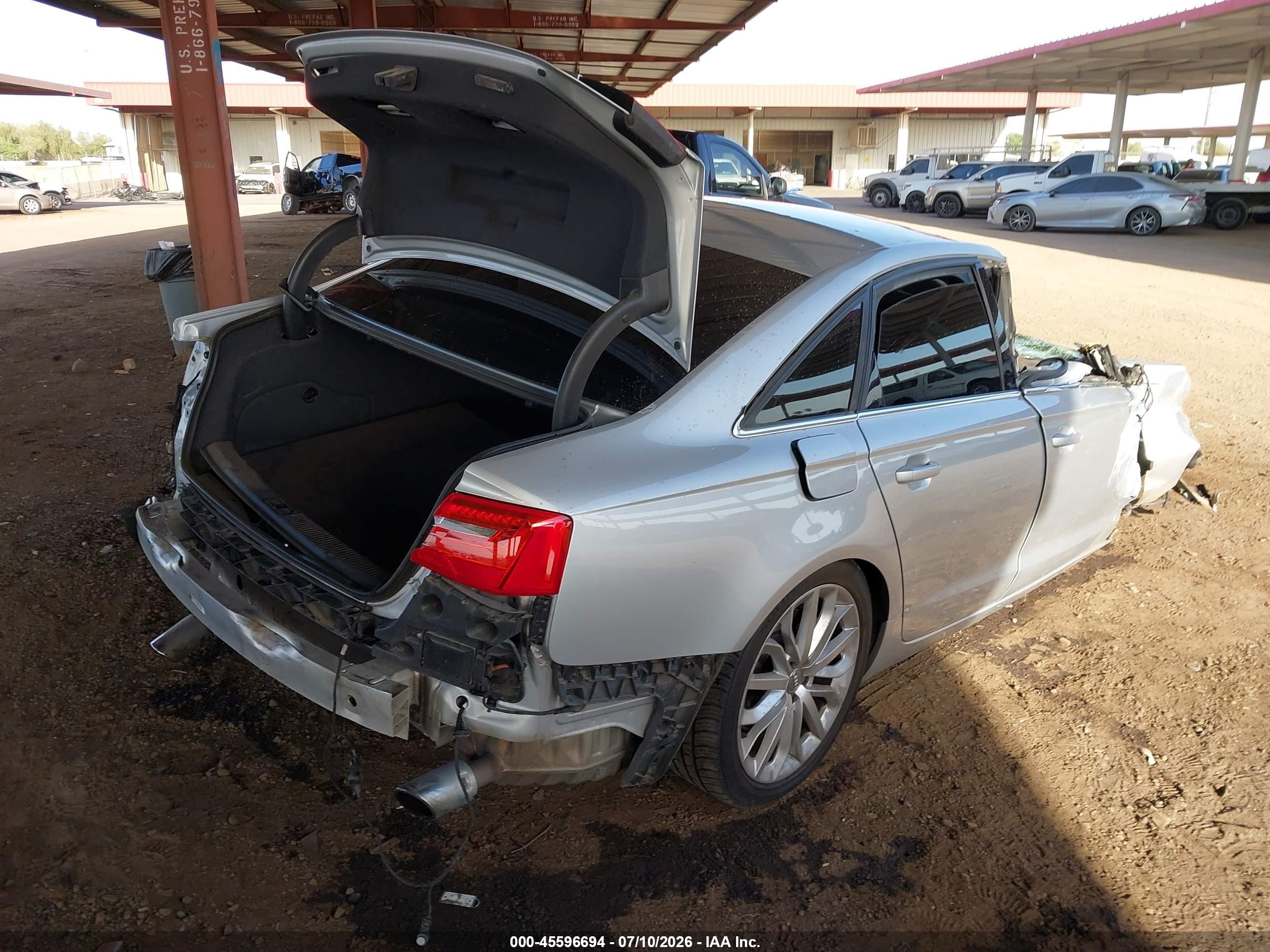 2012 Audi A6 3.0t Premium Plus Серебряный vin: WAUBGAFCXCN007392