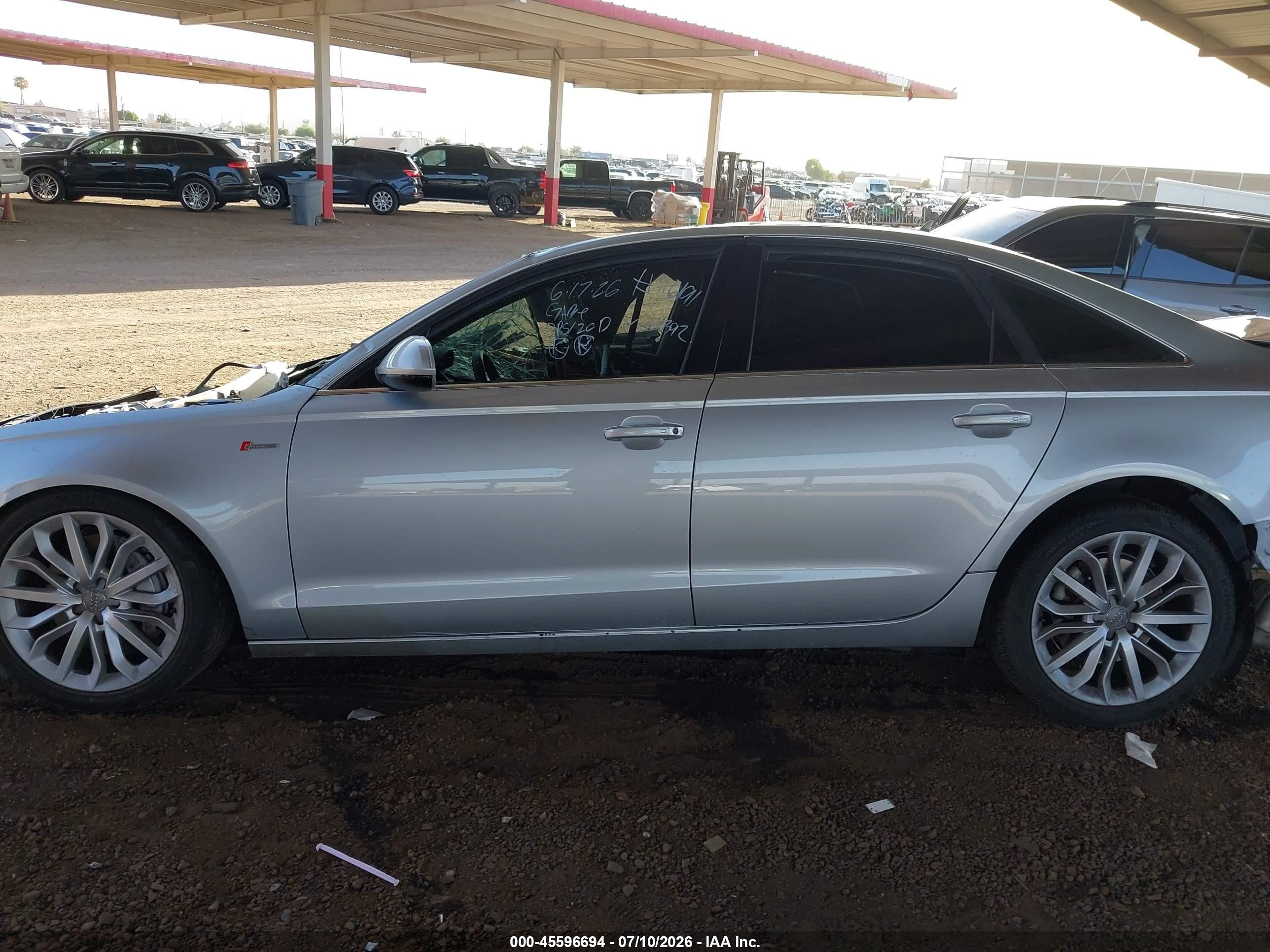 2012 Audi A6 3.0t Premium Plus Серебряный vin: WAUBGAFCXCN007392