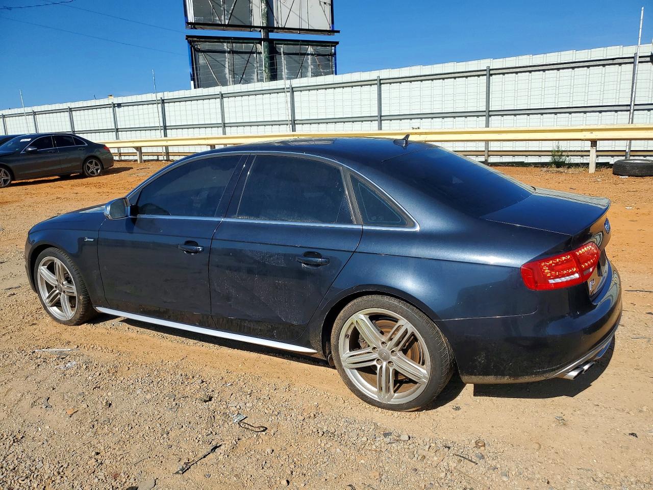 2012 Audi S4 Premium Plus Blue vin: WAUBGAFL1CA101488