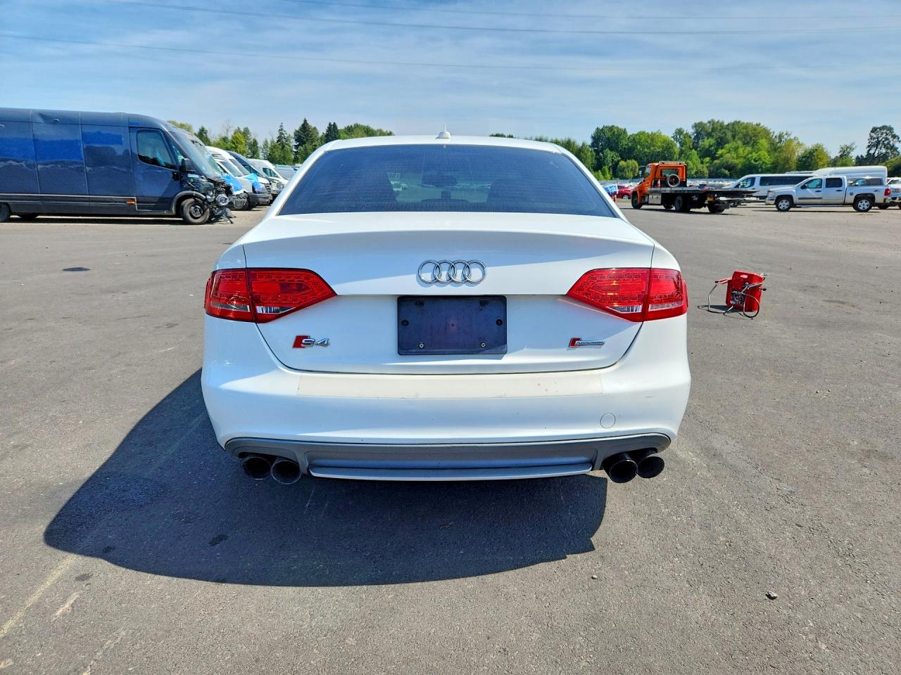 2012 Audi S4 Premium Plus White vin: WAUBGAFL2CA011587
