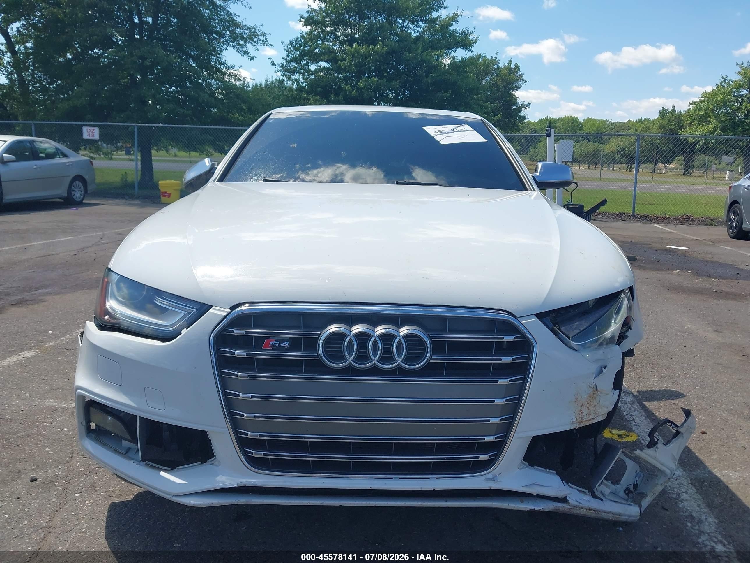 2014 Audi S4 3.0t Premium Plus White vin: WAUBGAFL2EA029557