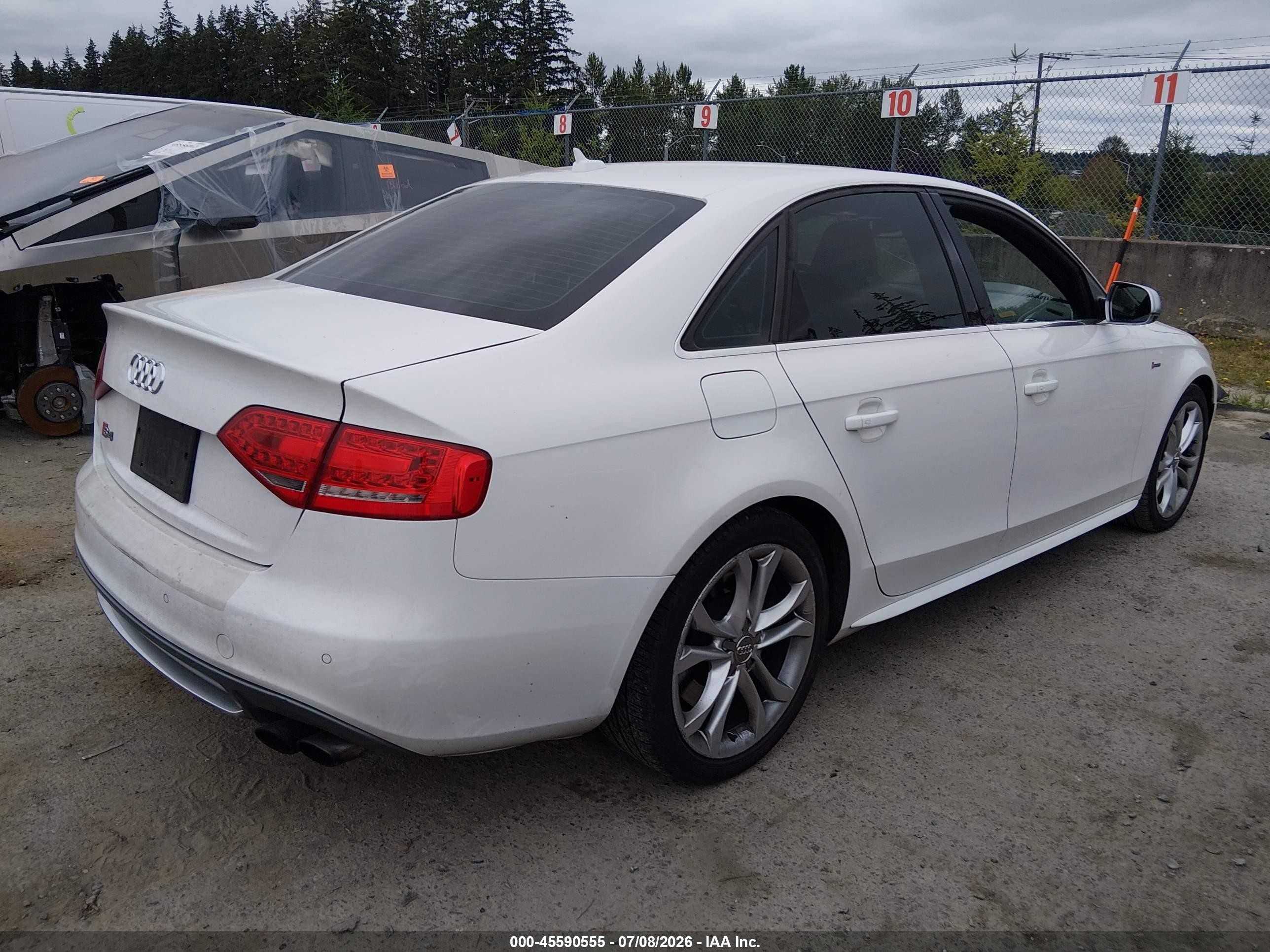 2010 Audi S4 3.0 Premium Plus White vin: WAUBGAFL4AA038125