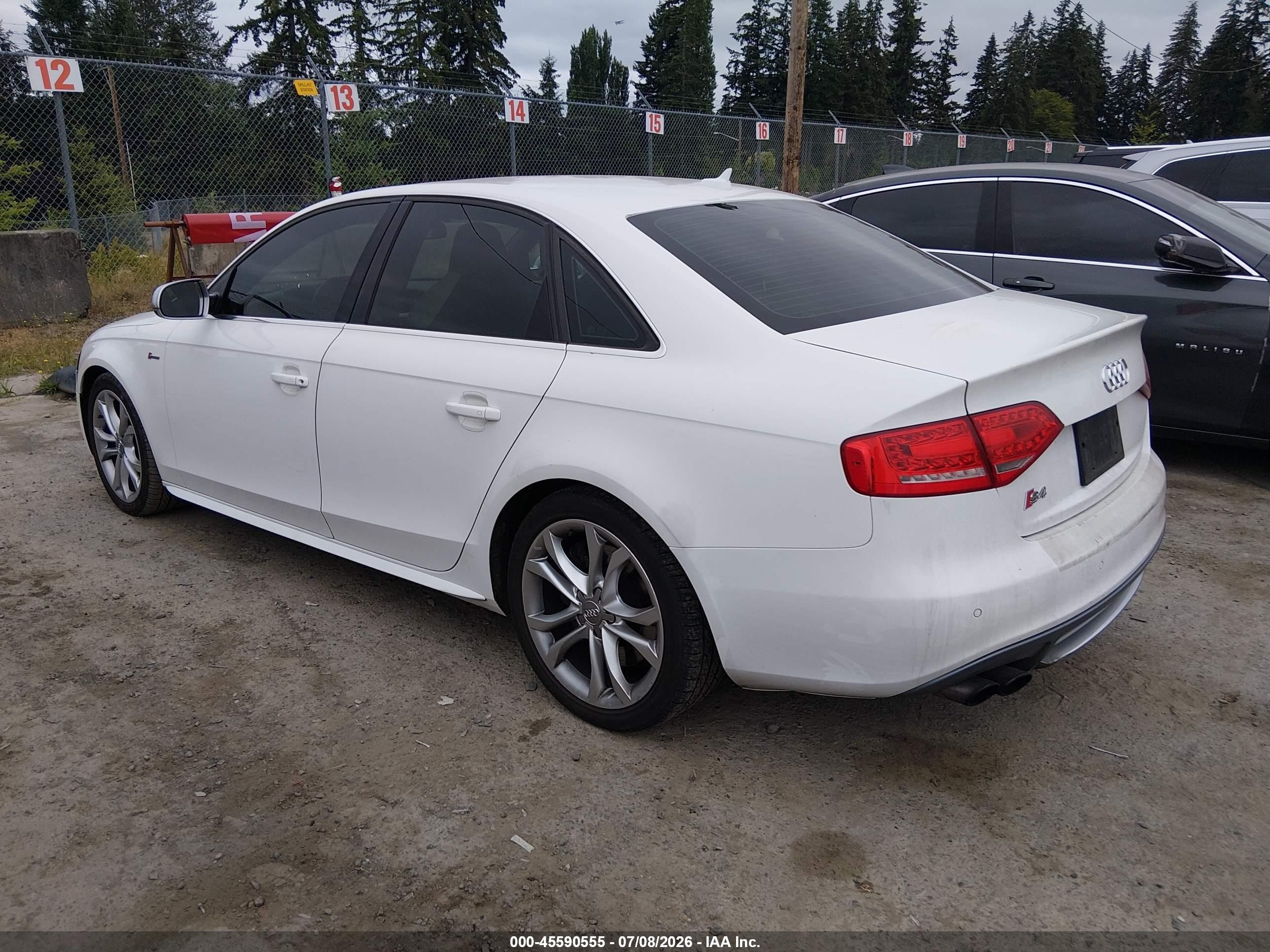 2010 Audi S4 3.0 Premium Plus White vin: WAUBGAFL4AA038125