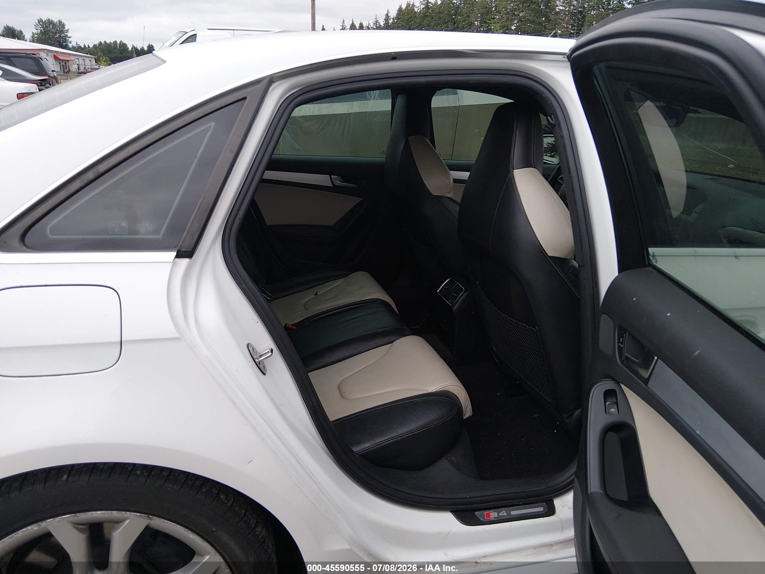 2010 Audi S4 3.0 Premium Plus White vin: WAUBGAFL4AA038125