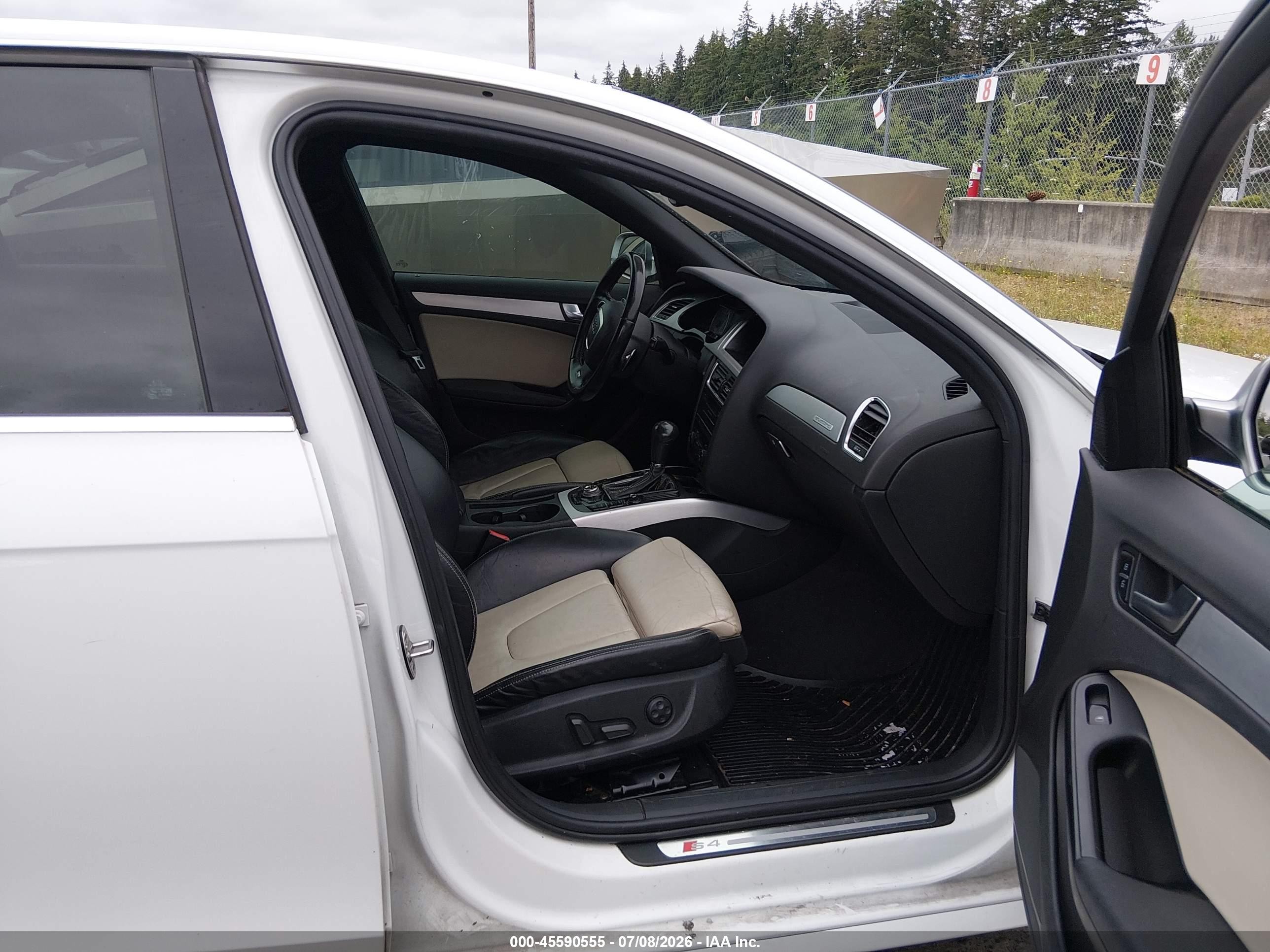 2010 Audi S4 3.0 Premium Plus White vin: WAUBGAFL4AA038125