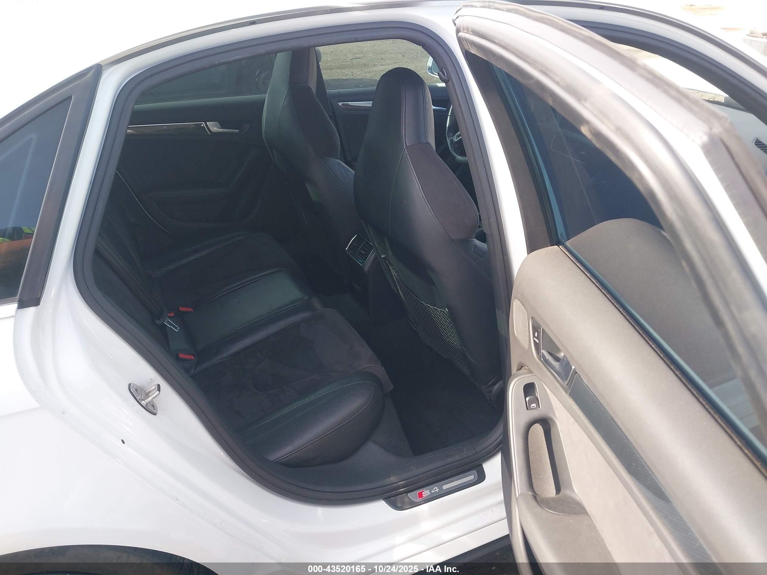 2011 Audi S4 3.0 Premium Plus White vin: WAUBGAFL4BA154586