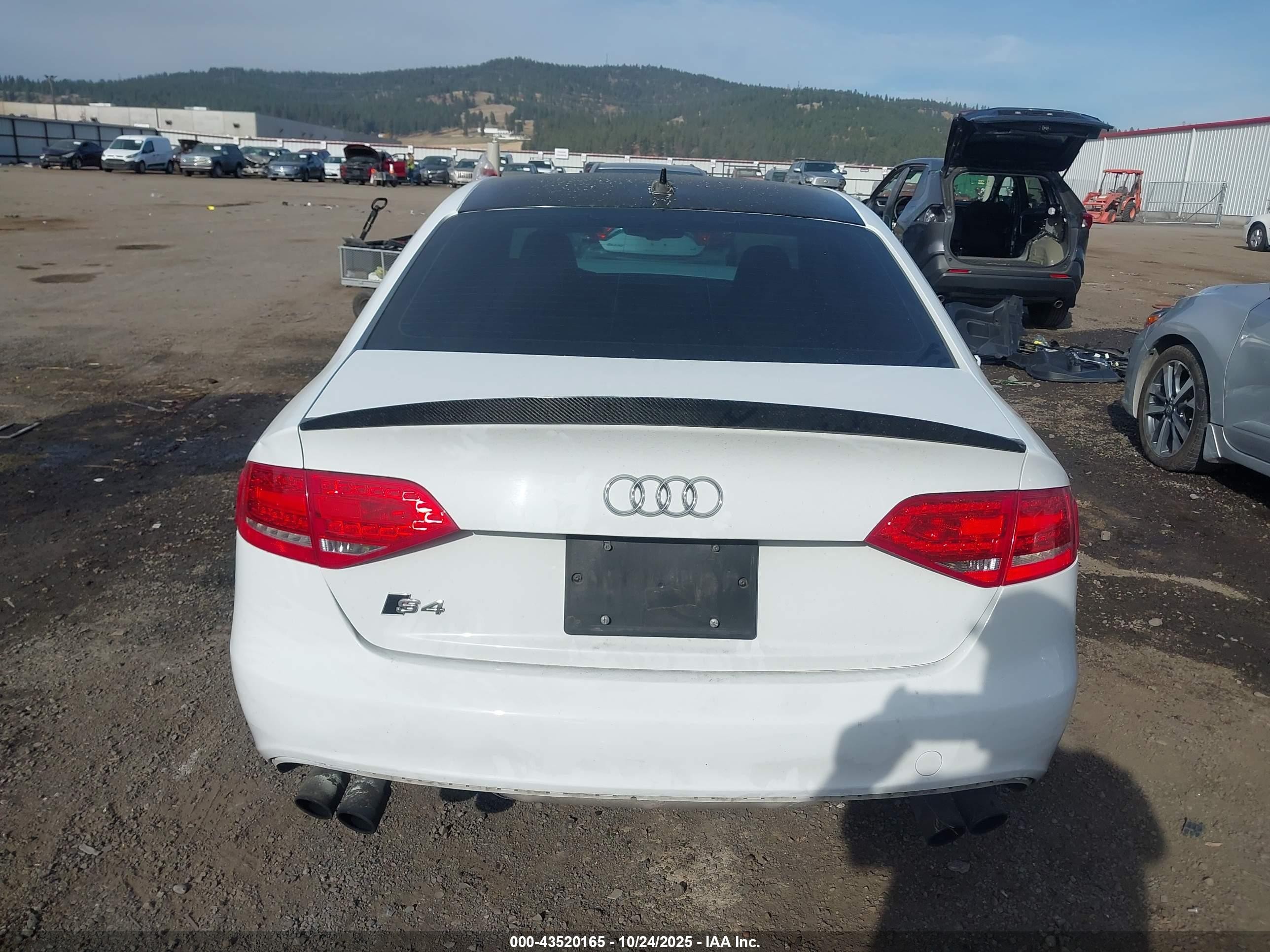2011 Audi S4 3.0 Premium Plus White vin: WAUBGAFL4BA154586