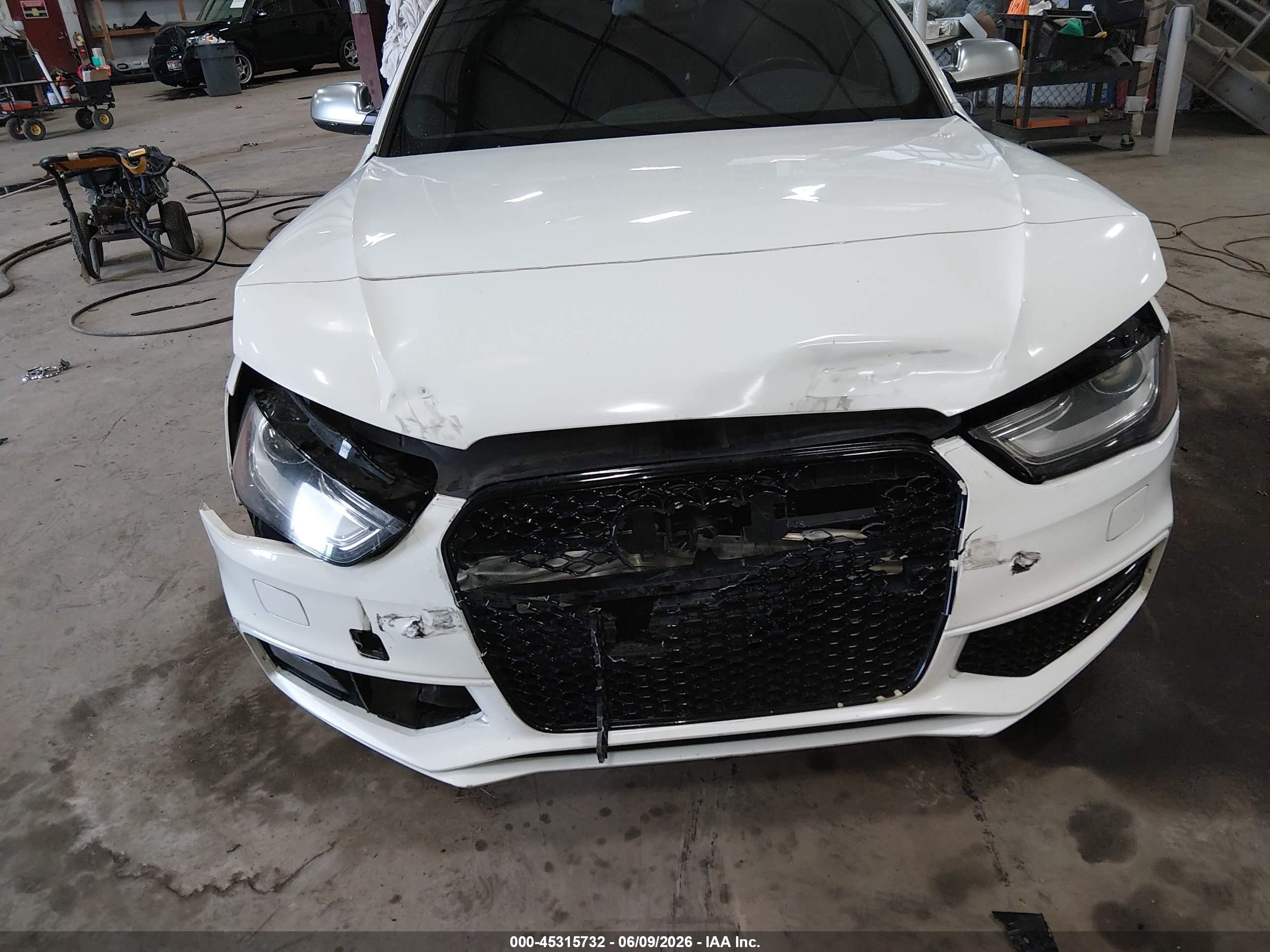 2014 Audi S4 3.0t Premium Plus White vin: WAUBGAFL5EA029472