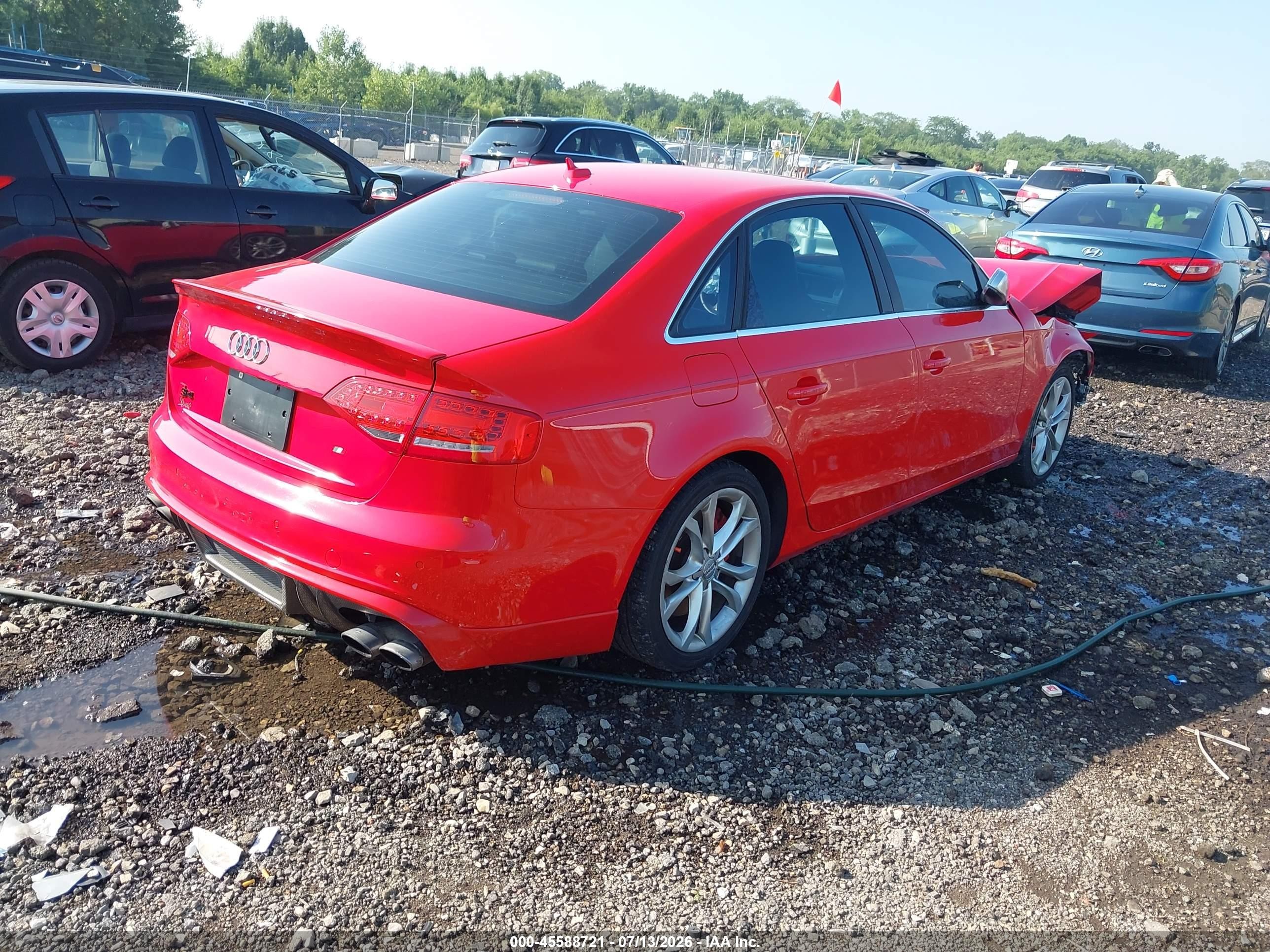 2010 Audi S4 3.0 Premium Plus Red vin: WAUBGAFL7AA125727