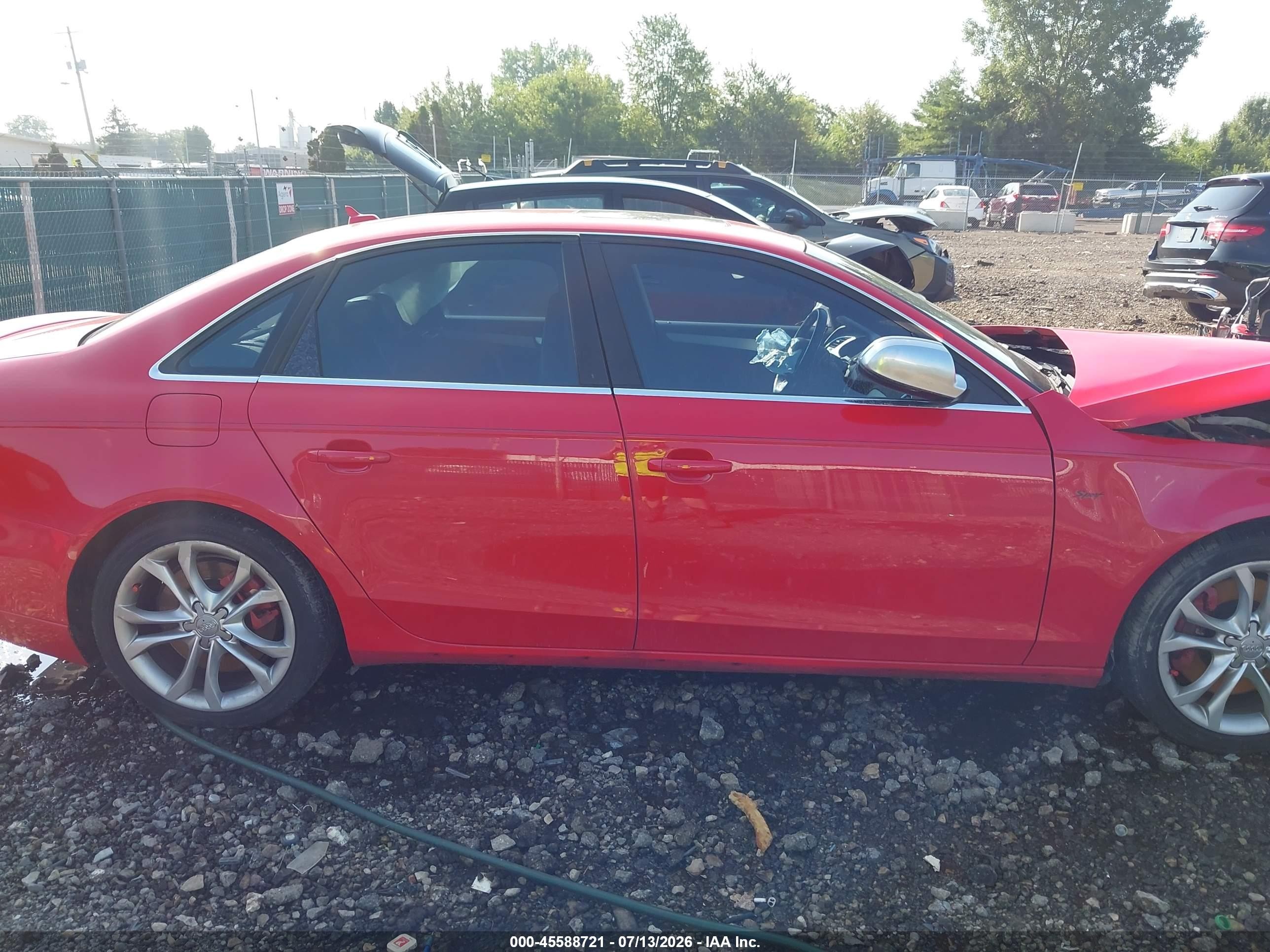 2010 Audi S4 3.0 Premium Plus Red vin: WAUBGAFL7AA125727