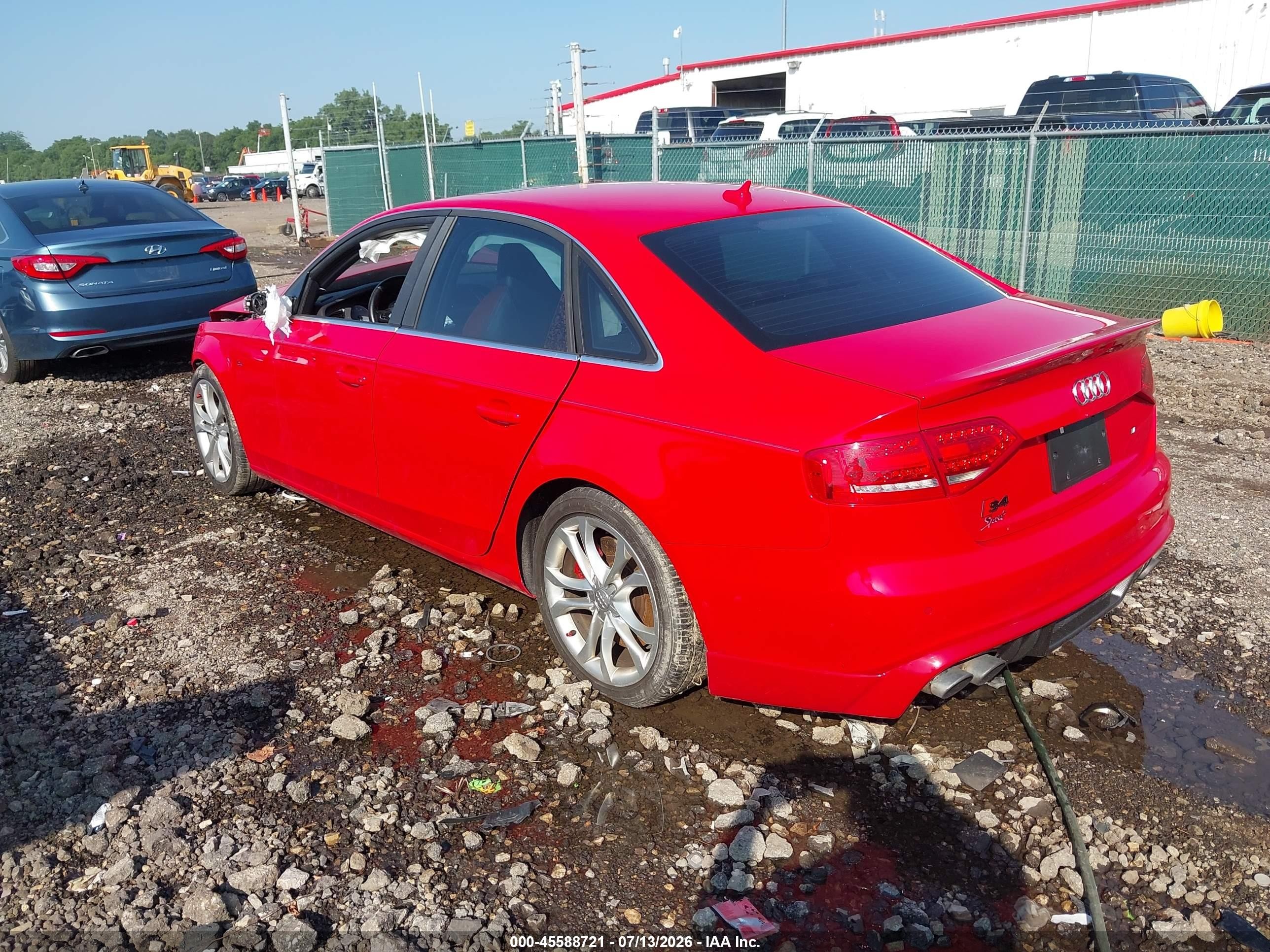 2010 Audi S4 3.0 Premium Plus Red vin: WAUBGAFL7AA125727