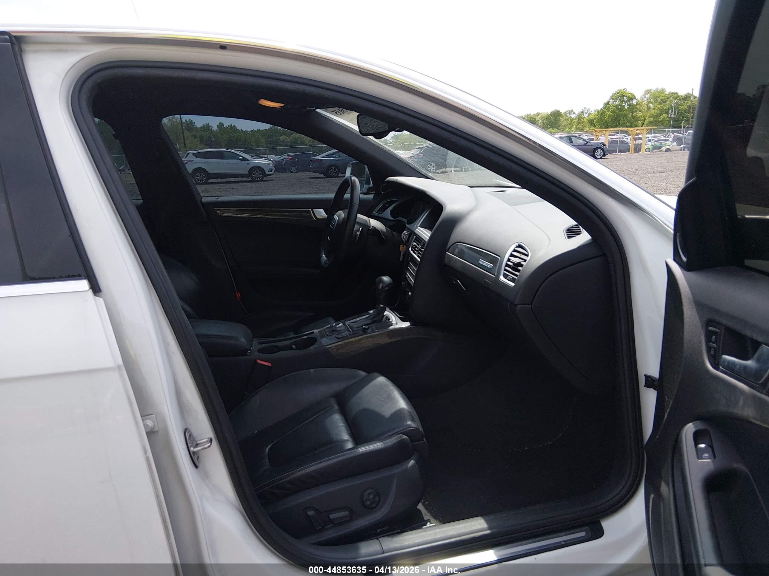 2011 Audi S4 Premium Plus Белый vin: WAUBGAFL7BA072724