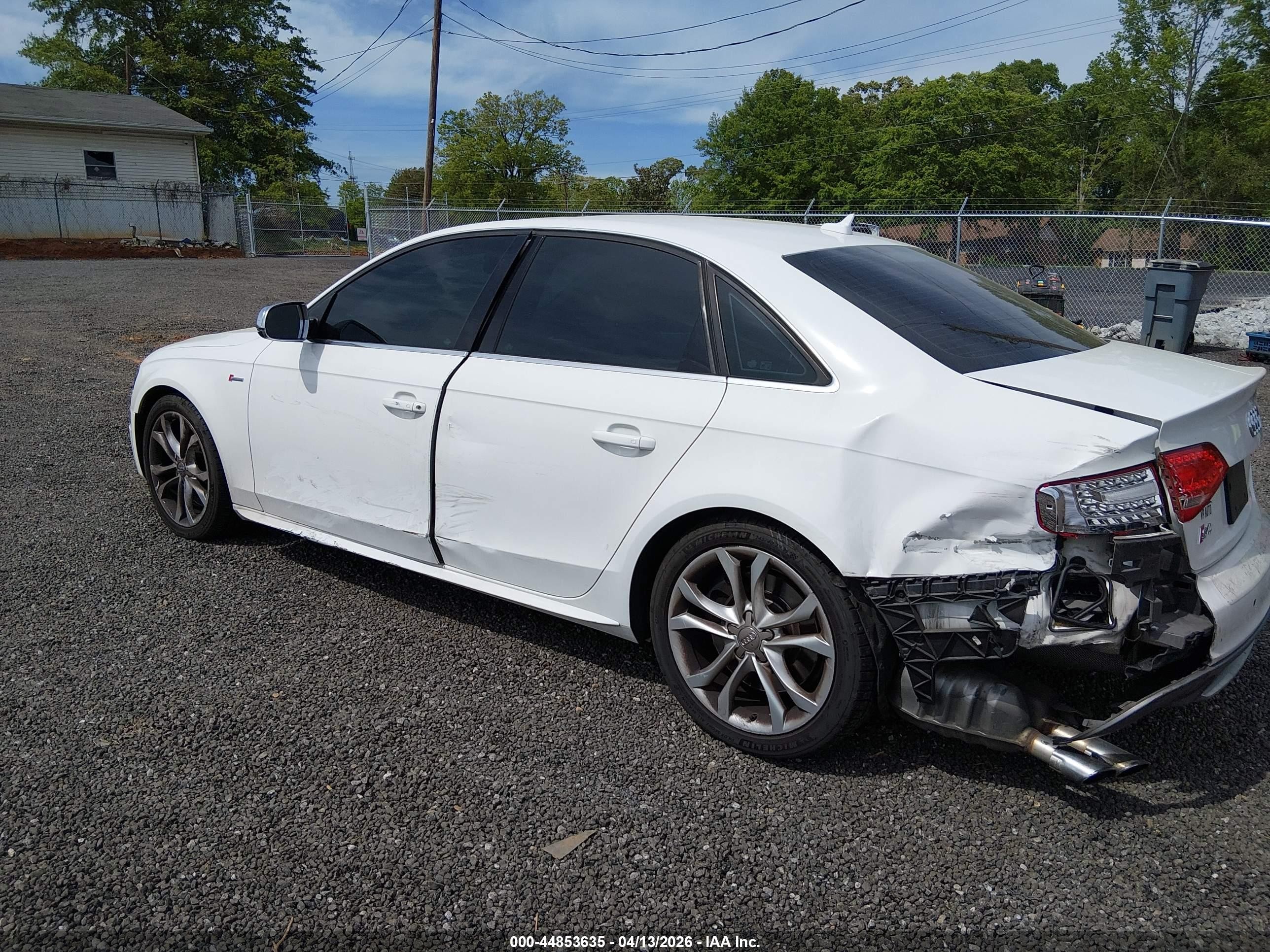 2011 Audi S4 Premium Plus Белый vin: WAUBGAFL7BA072724