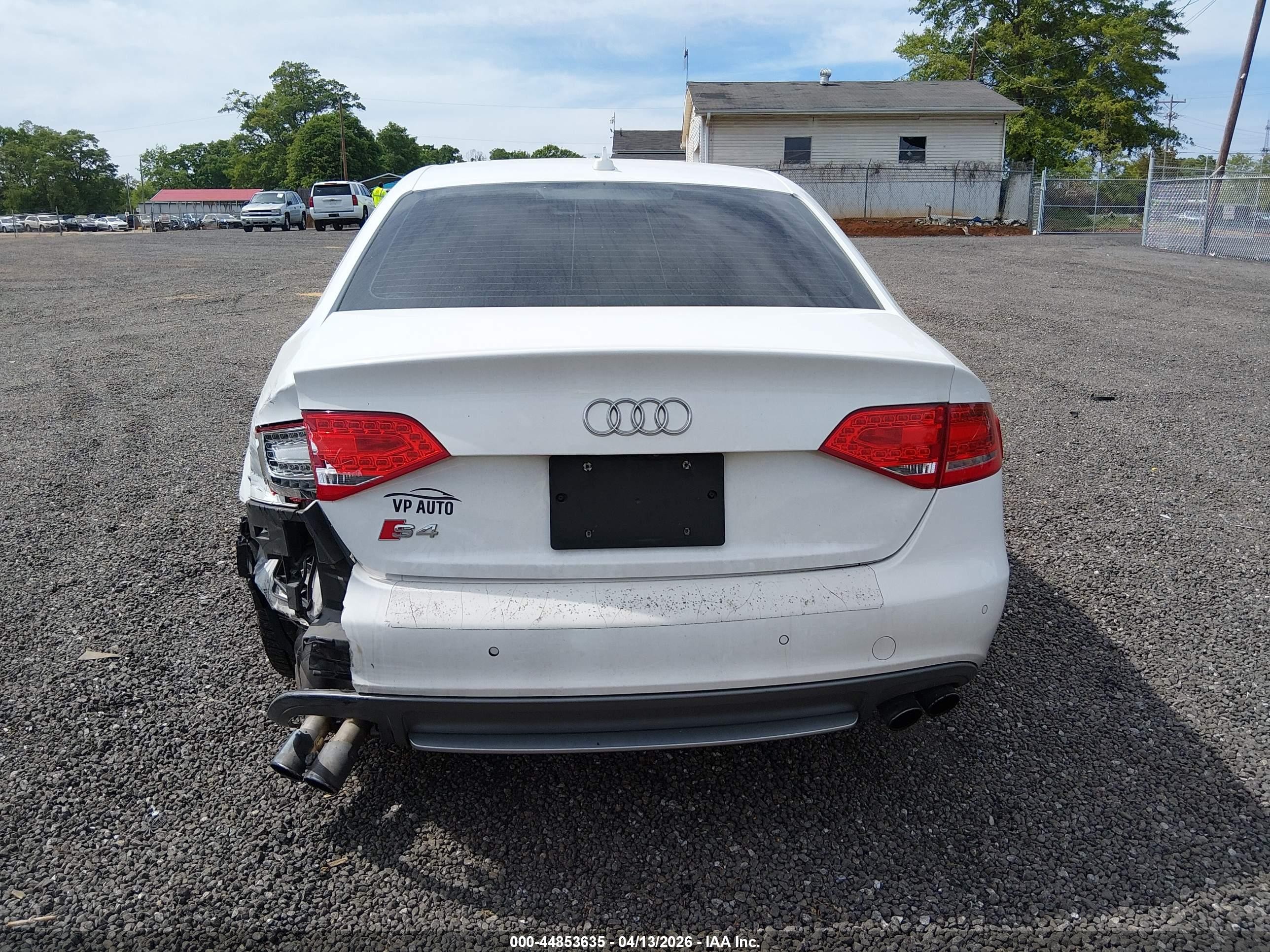 2011 Audi S4 Premium Plus Белый vin: WAUBGAFL7BA072724