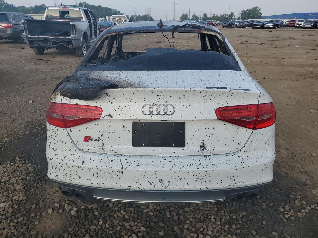 2013 Audi S4 Premium Plus Белый vin: WAUBGAFL7DA251851