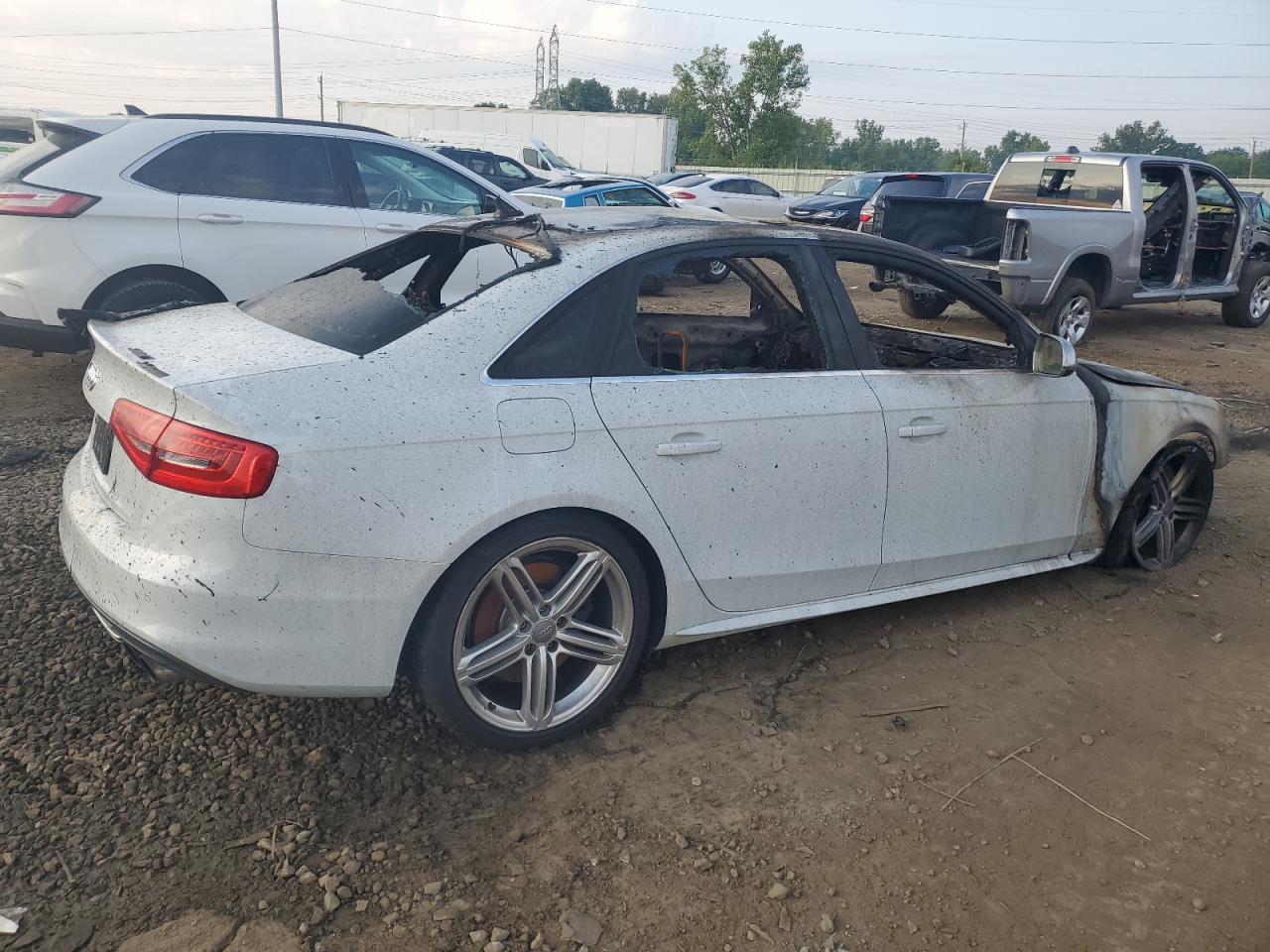 2013 Audi S4 Premium Plus Белый vin: WAUBGAFL7DA251851