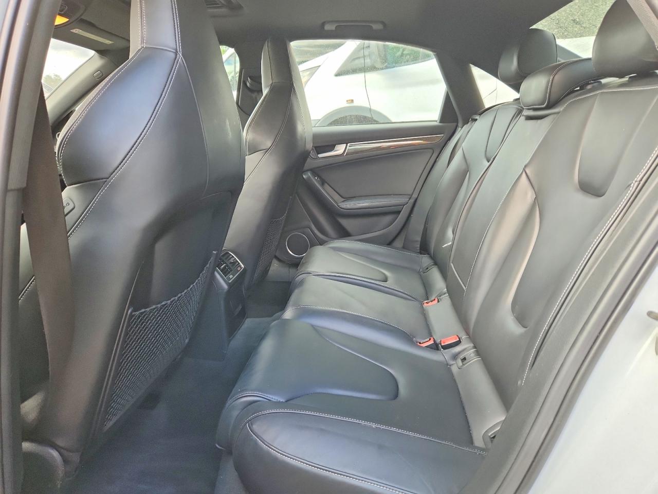 2014 Audi S4 Premium Plus Белый vin: WAUBGAFL7EA075482