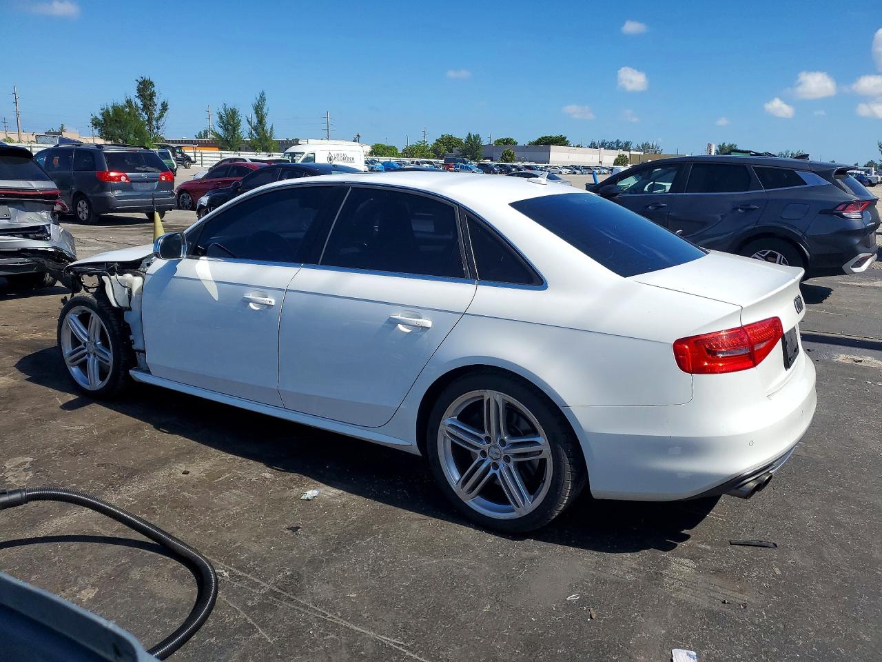 2013 Audi S4 Premium Plus White vin: WAUBGAFL8DA246271