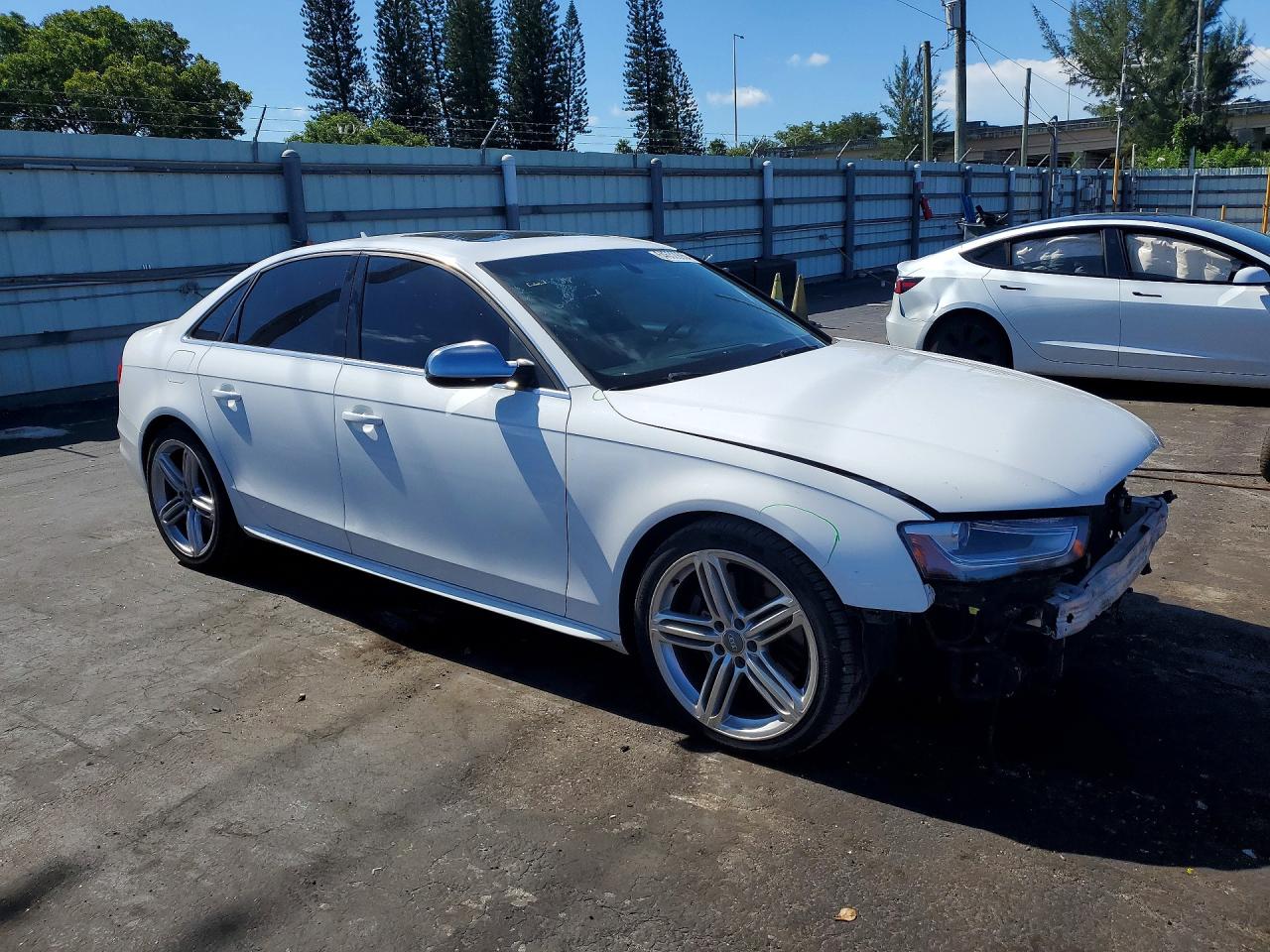2013 Audi S4 Premium Plus White vin: WAUBGAFL8DA246271