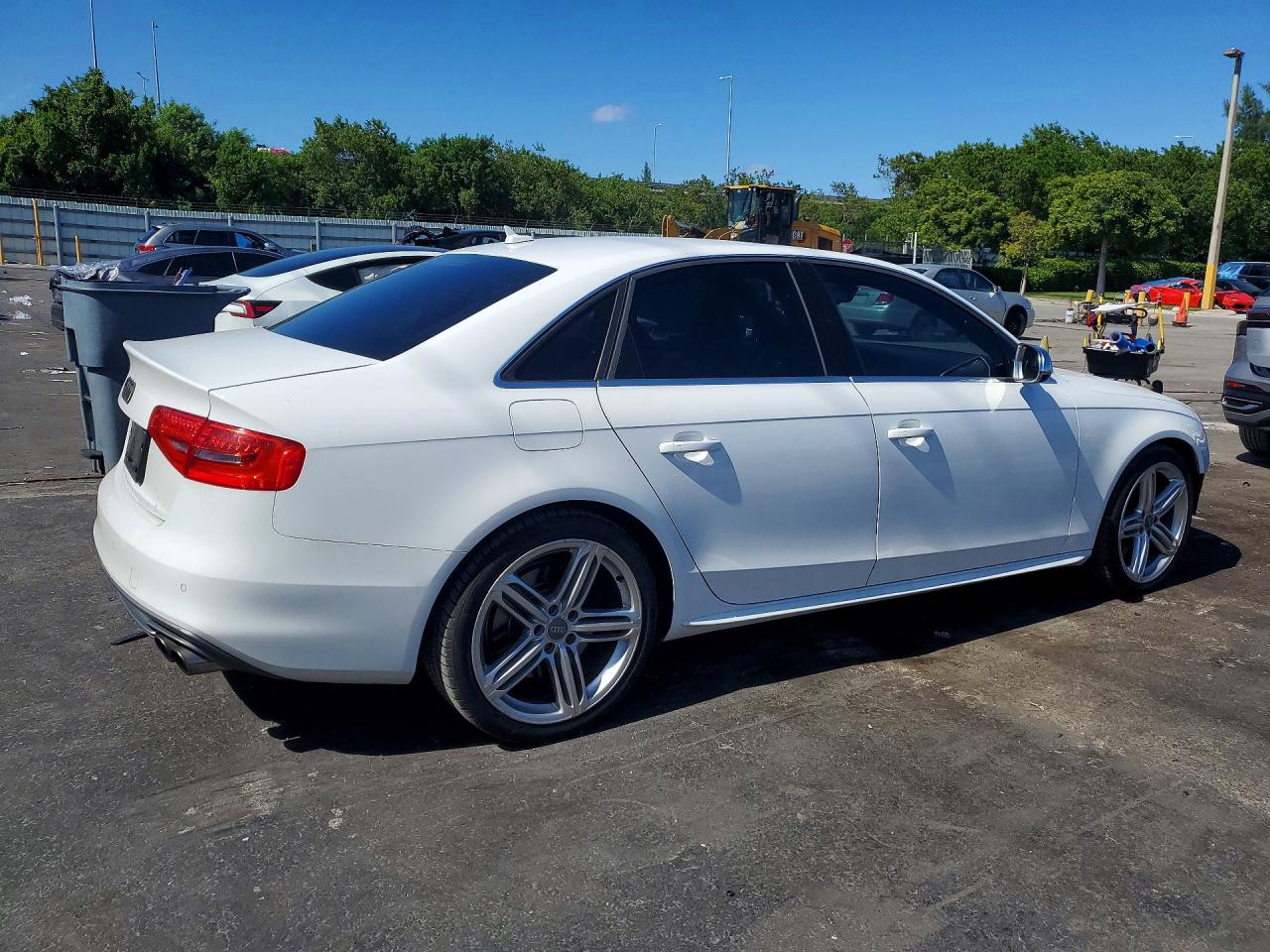 2013 Audi S4 Premium Plus White vin: WAUBGAFL8DA246271