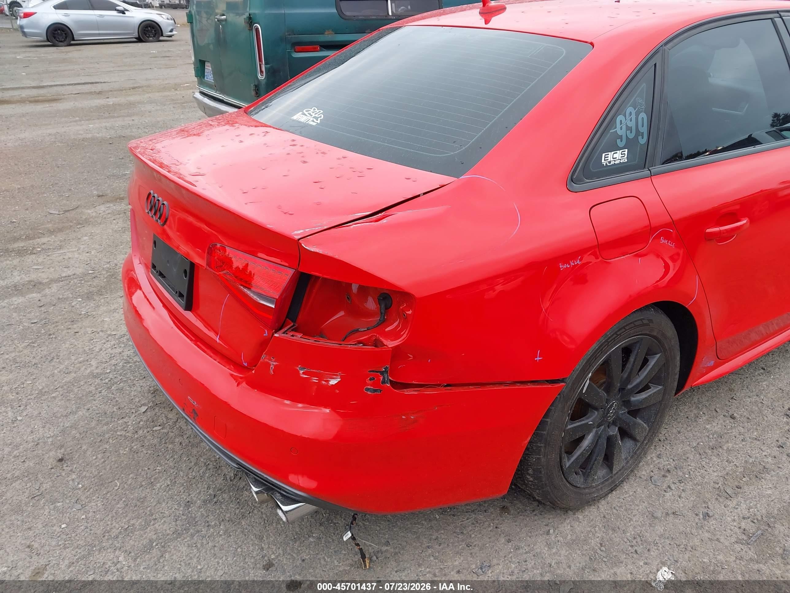2014 Audi S4 3.0t Premium Plus Red vin: WAUBGAFL8EA150769