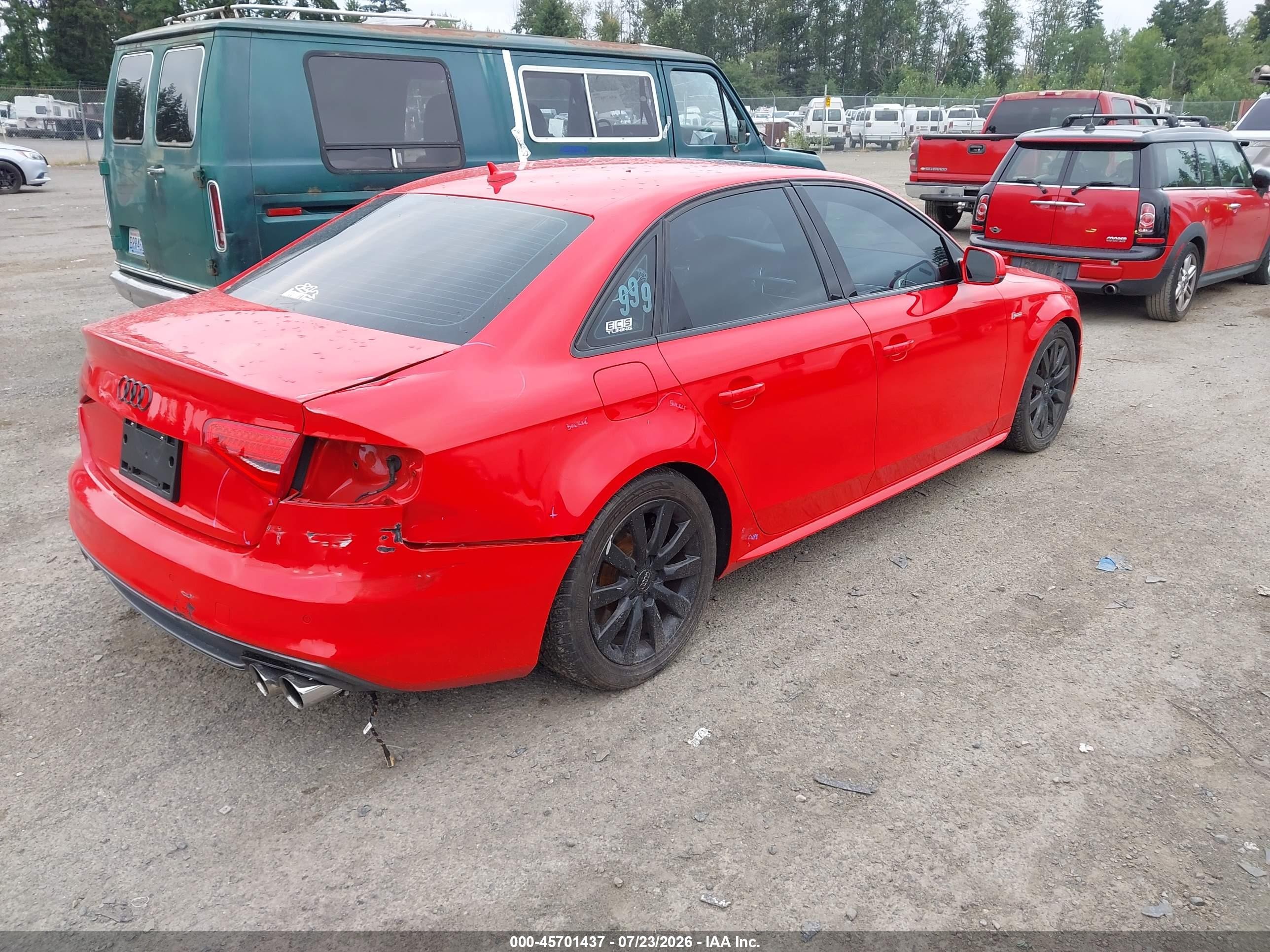 2014 Audi S4 3.0t Premium Plus Red vin: WAUBGAFL8EA150769