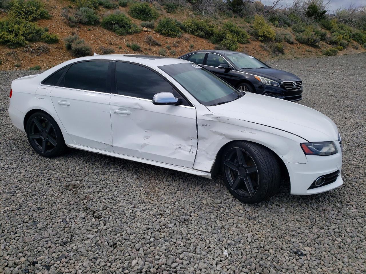 2010 Audi S4 Premium Plus White vin: WAUBGAFL9AA115815
