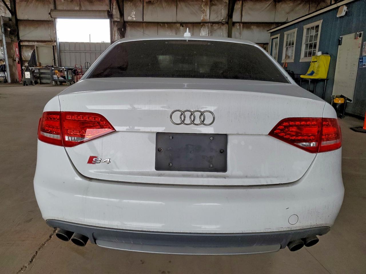 2010 Audi S4 Premium Plus White vin: WAUBGAFL9AA178431