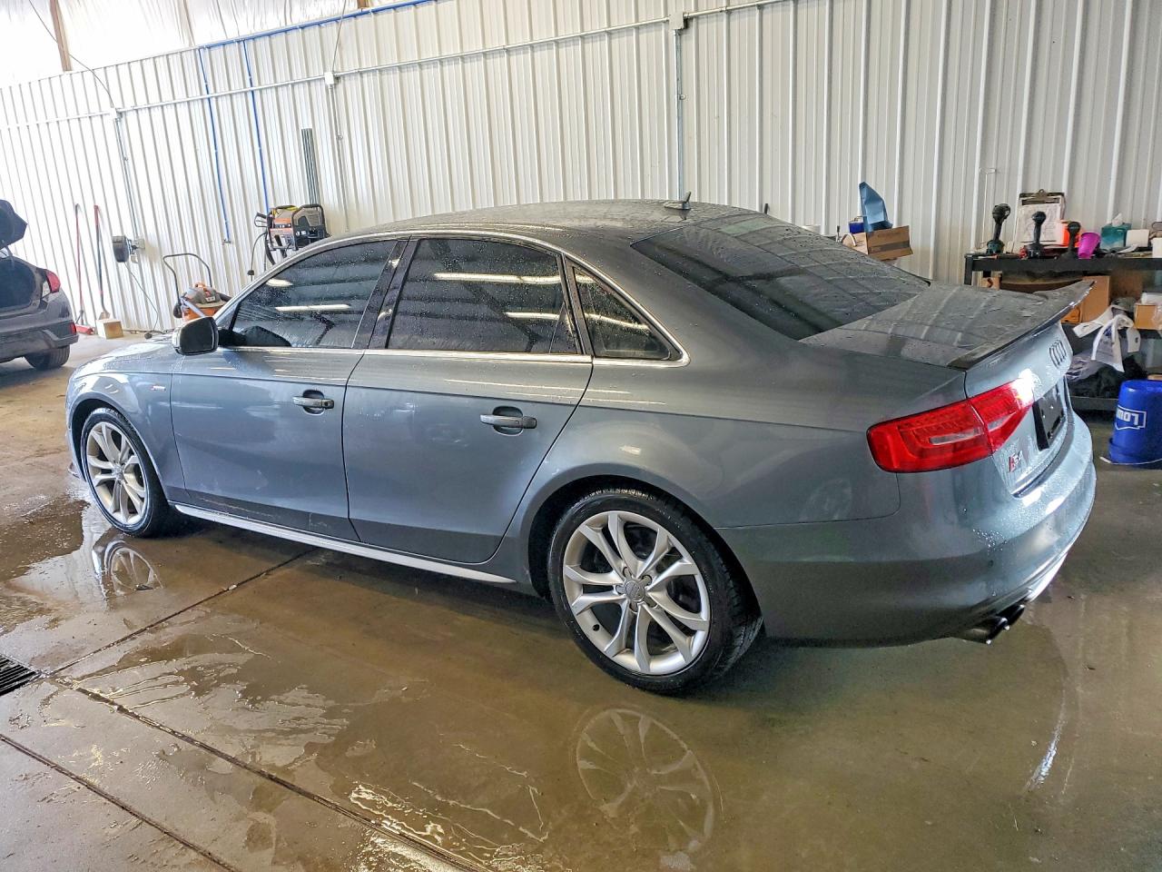 2015 Audi S4 Premium Plus Серый vin: WAUBGAFL9FA018184