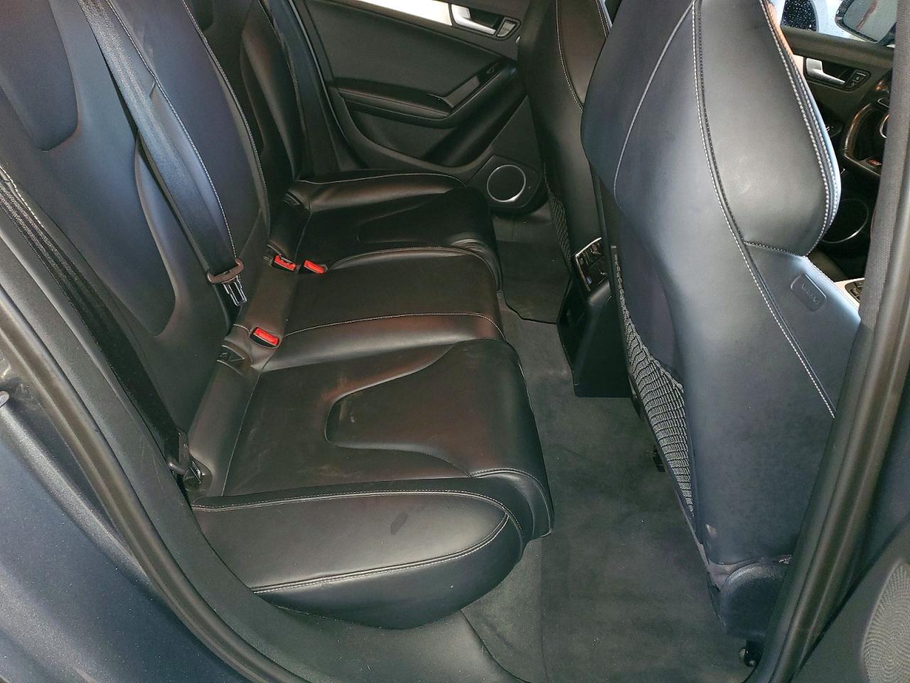 2015 Audi S4 Premium Plus Серый vin: WAUBGAFL9FA018184