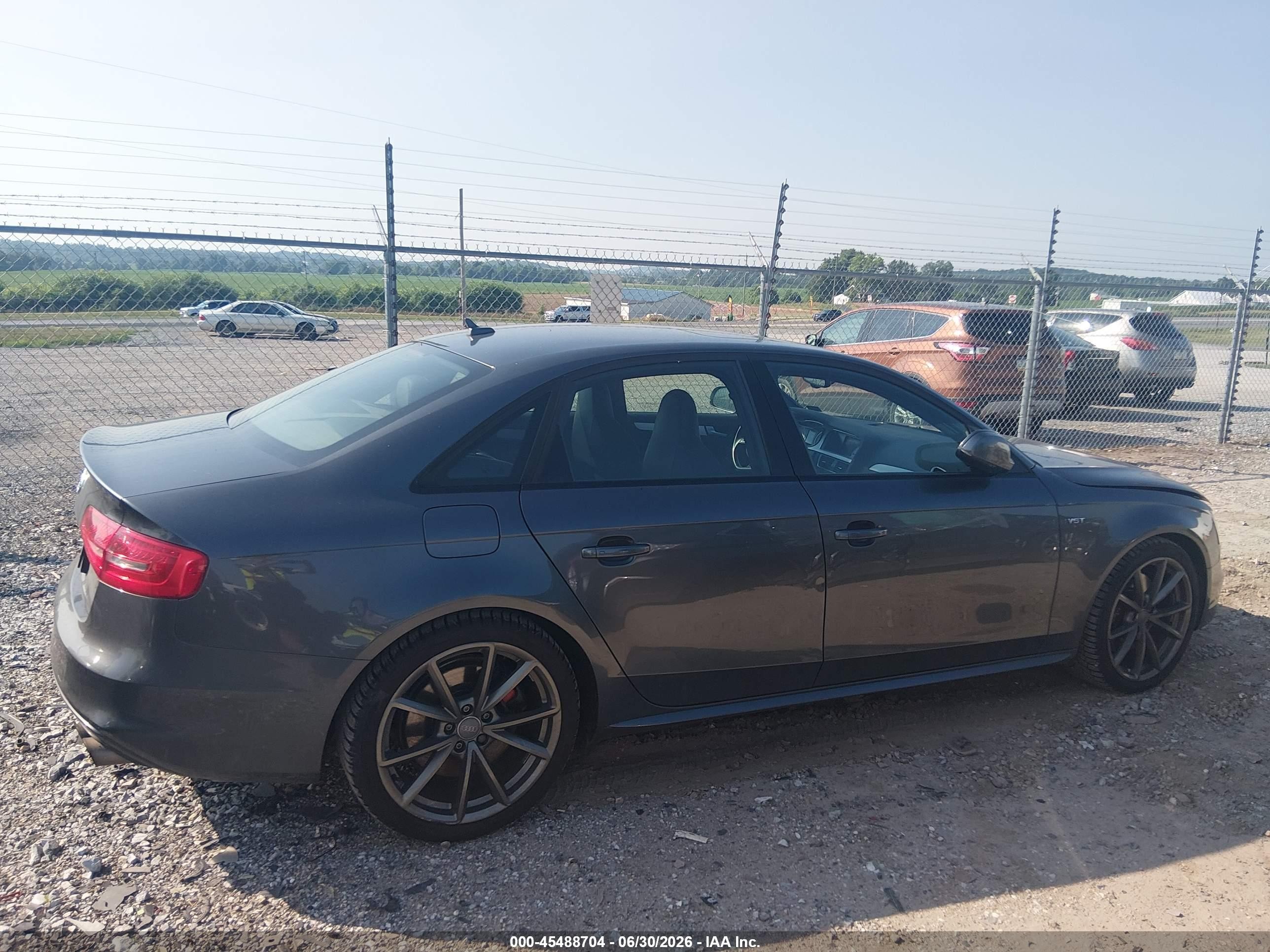 2015 Audi S4 3.0t Premium Plus Серый vin: WAUBGAFL9FA120939
