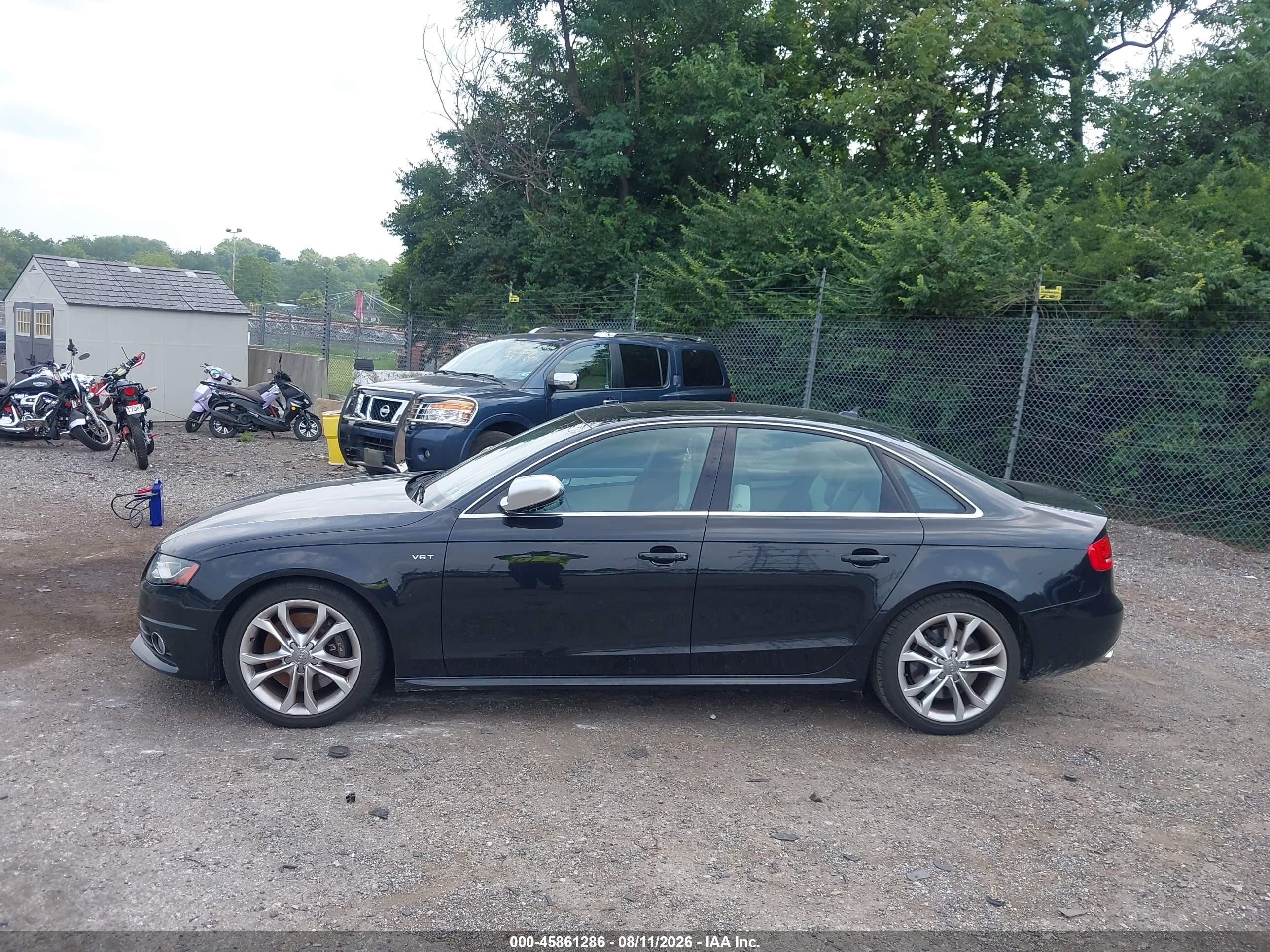 2010 Audi S4 3.0 Premium Plus Black vin: WAUBGAFLXAA019952