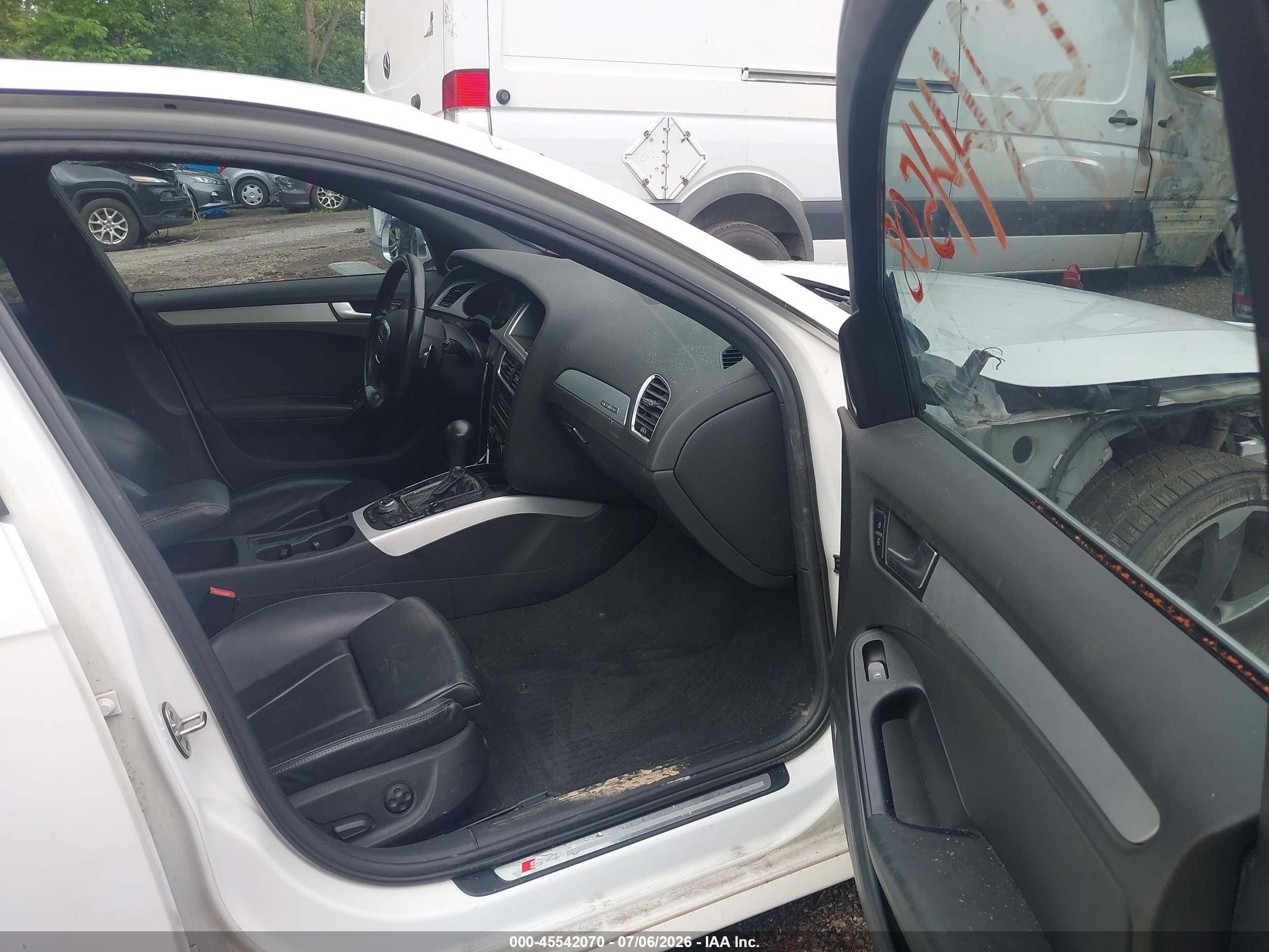 2010 Audi S4 3.0 Premium Plus White vin: WAUBGAFLXAA147429