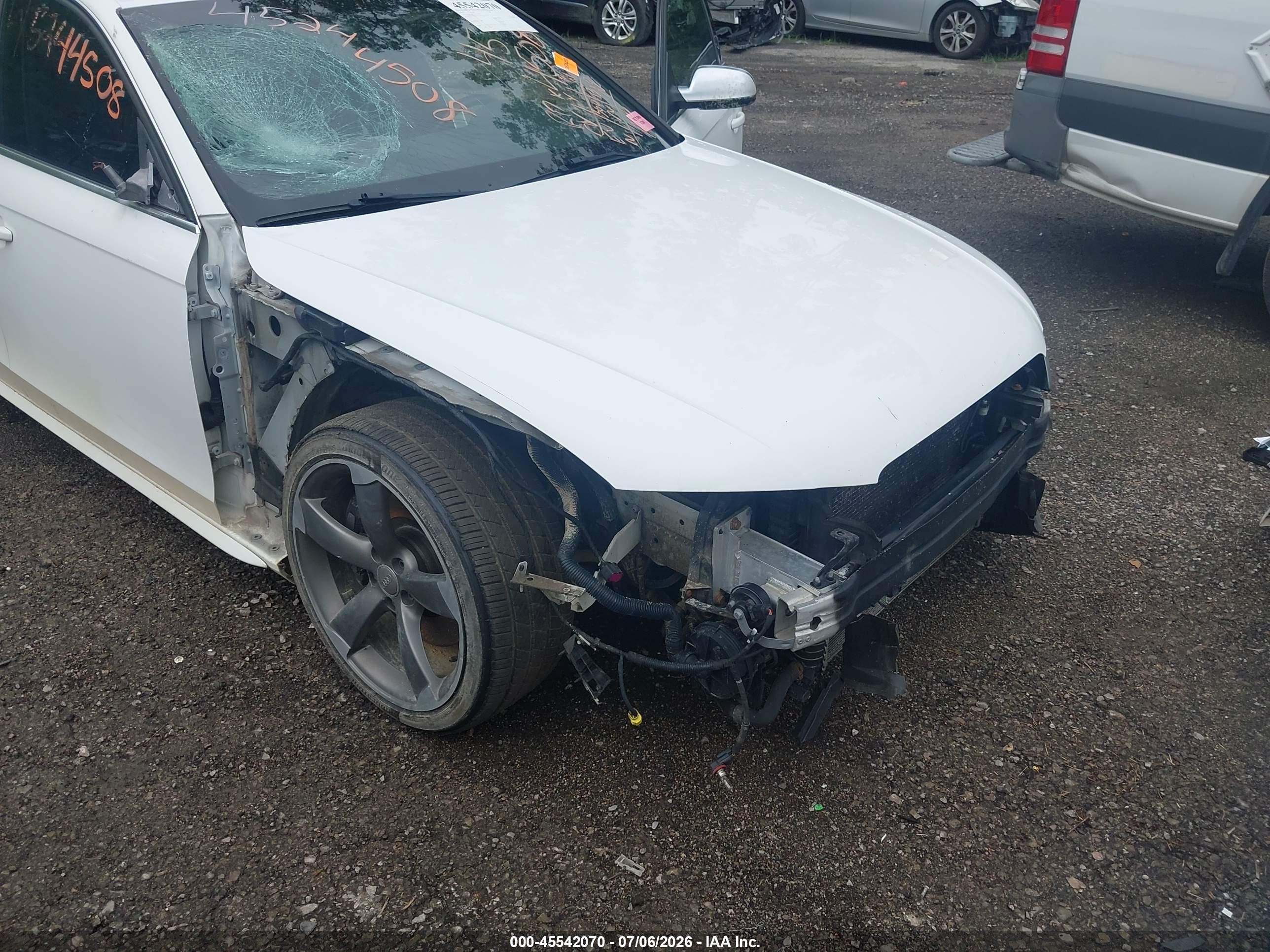 2010 Audi S4 3.0 Premium Plus White vin: WAUBGAFLXAA147429