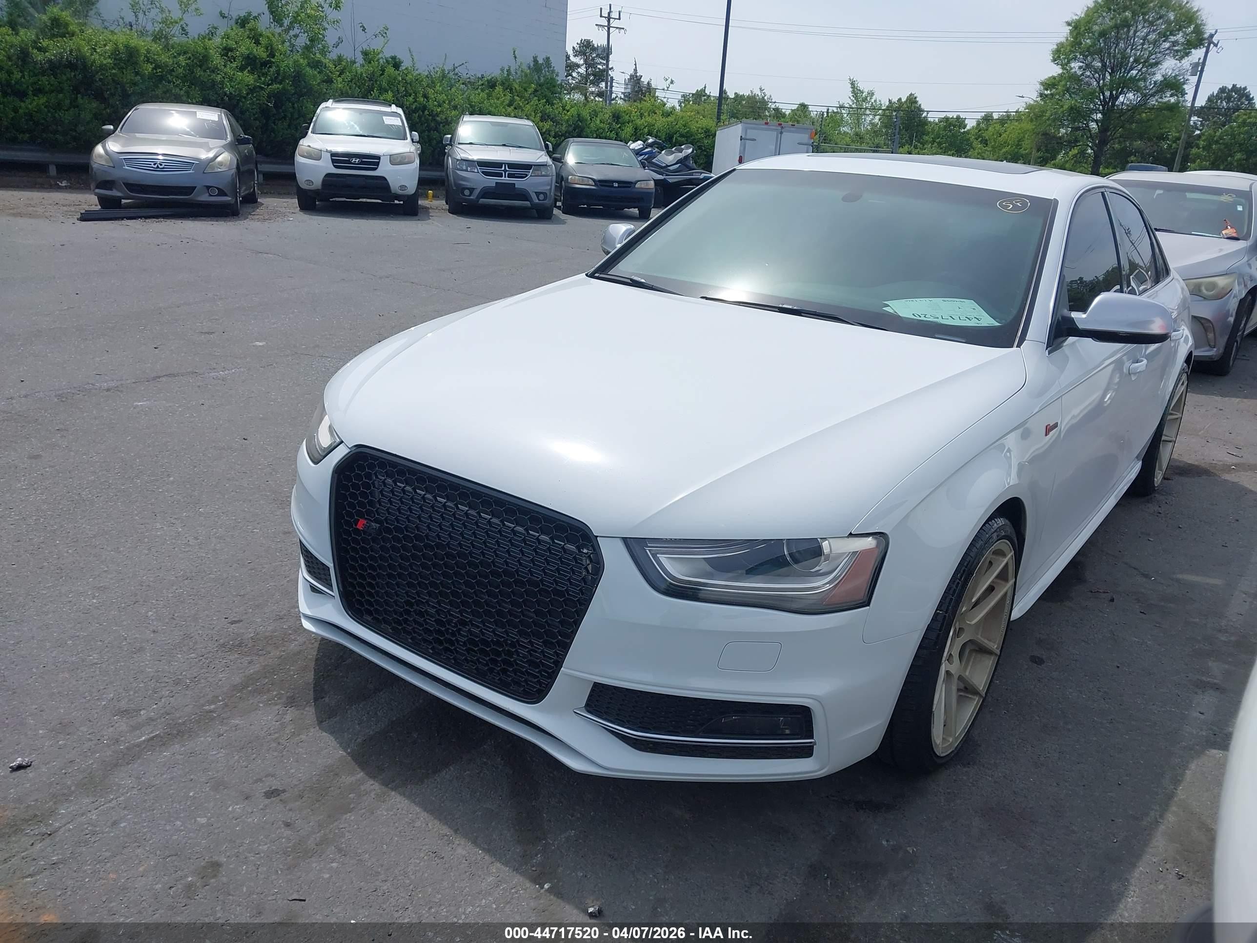 2013 Audi S4 3.0t Premium Plus White vin: WAUBGAFLXDA250726