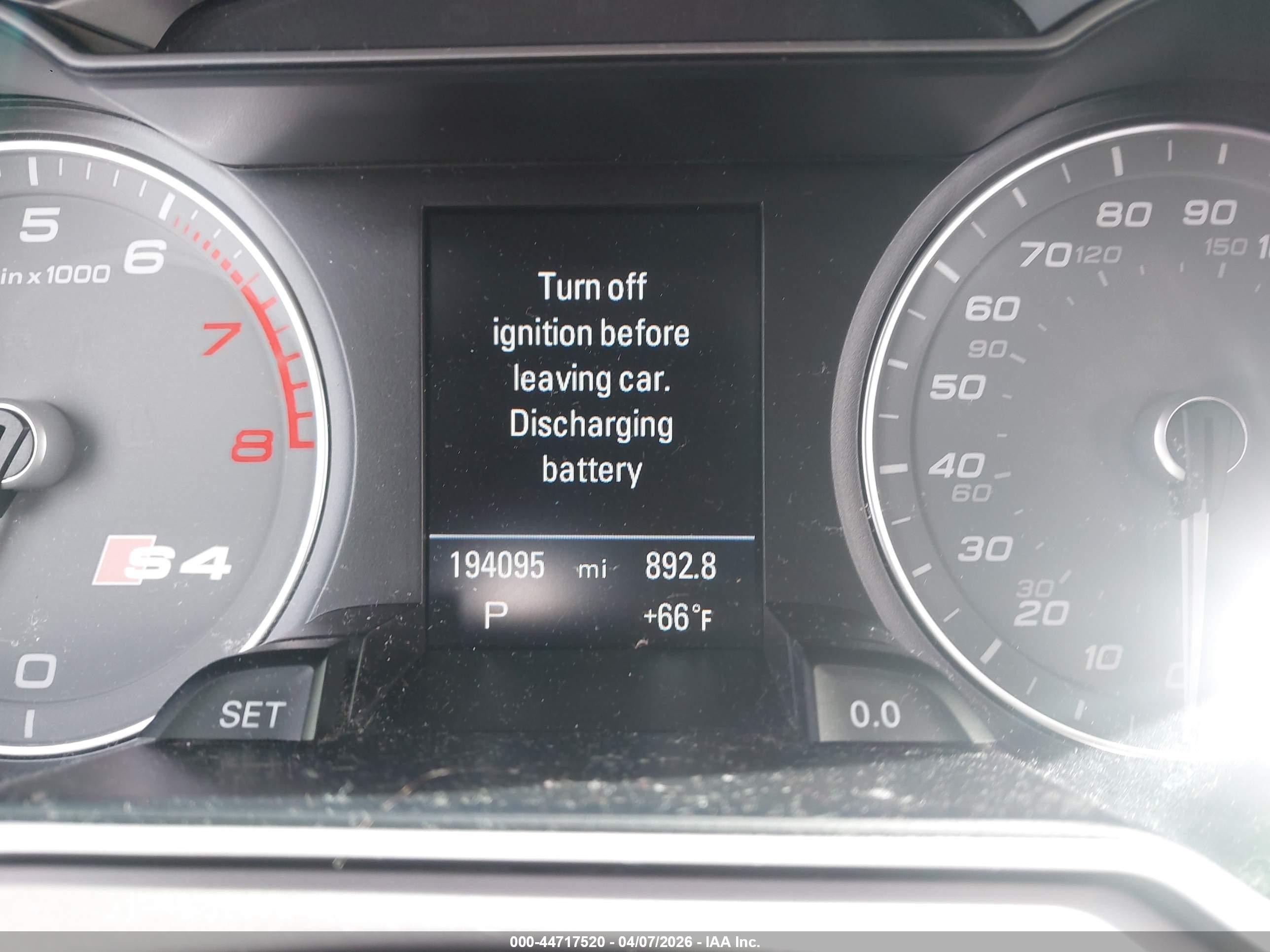 2013 Audi S4 3.0t Premium Plus White vin: WAUBGAFLXDA250726