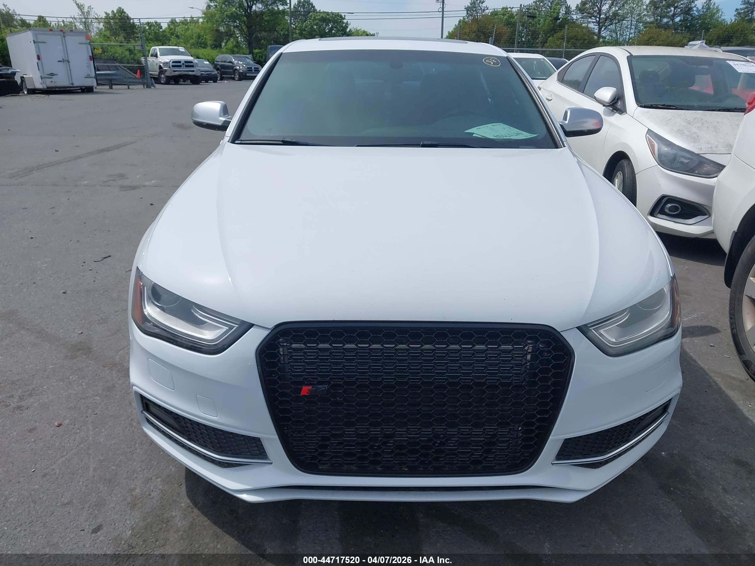 2013 Audi S4 3.0t Premium Plus White vin: WAUBGAFLXDA250726