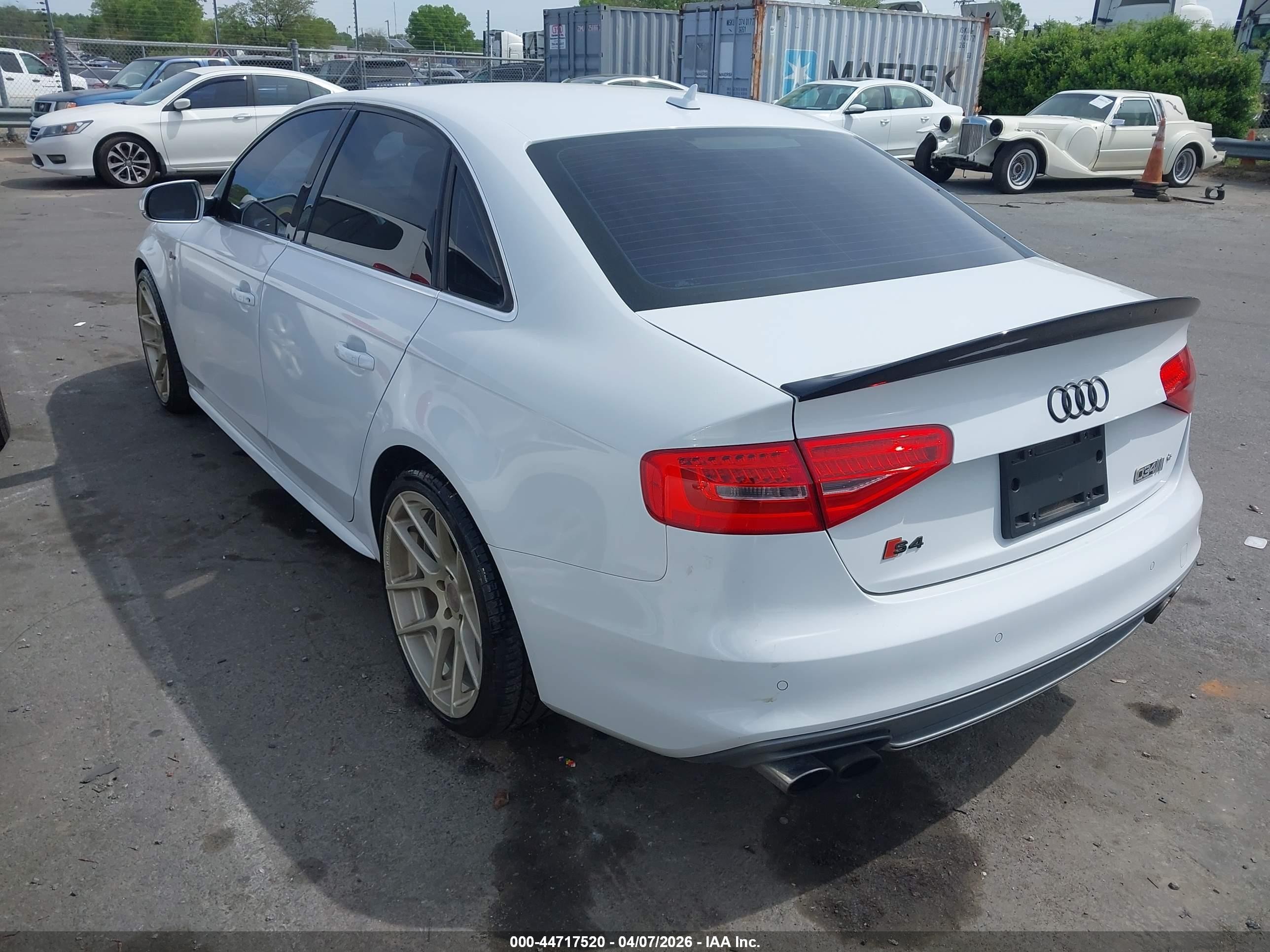 2013 Audi S4 3.0t Premium Plus White vin: WAUBGAFLXDA250726