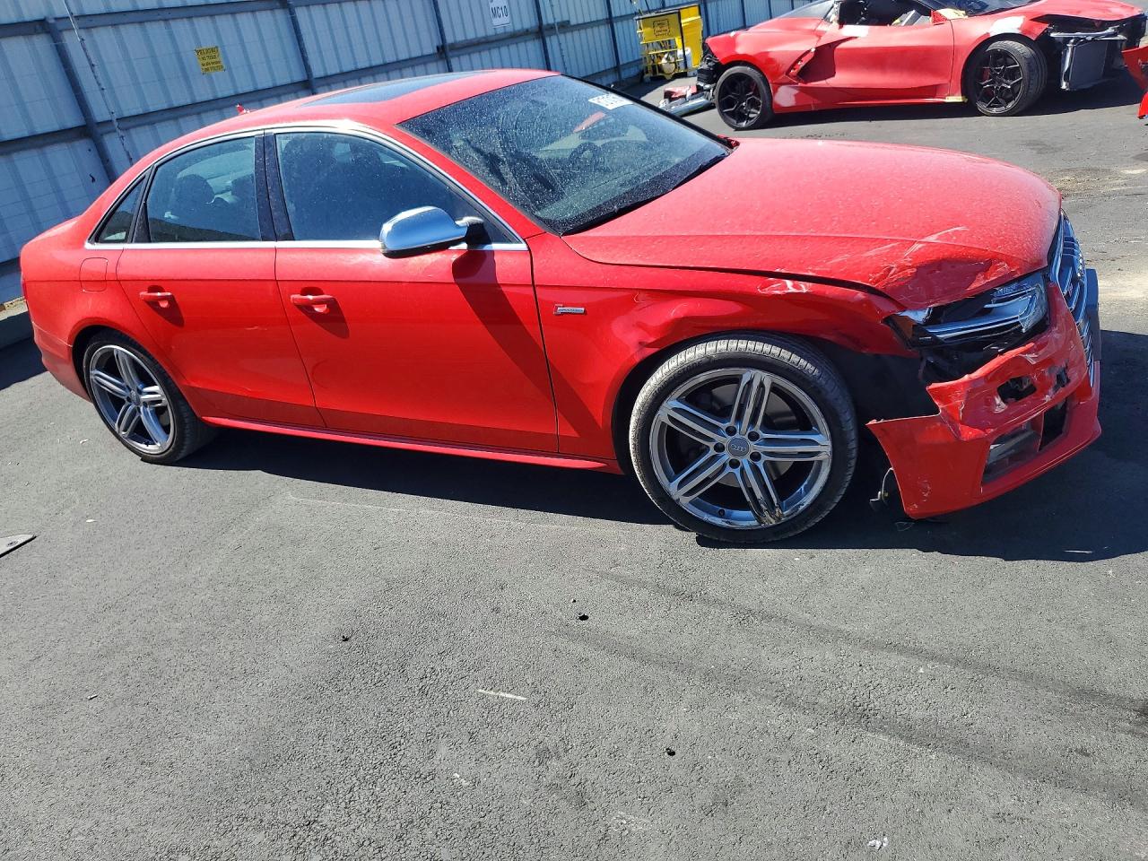 2015 Audi S4 Premium Plus Red vin: WAUBGAFLXFA072223