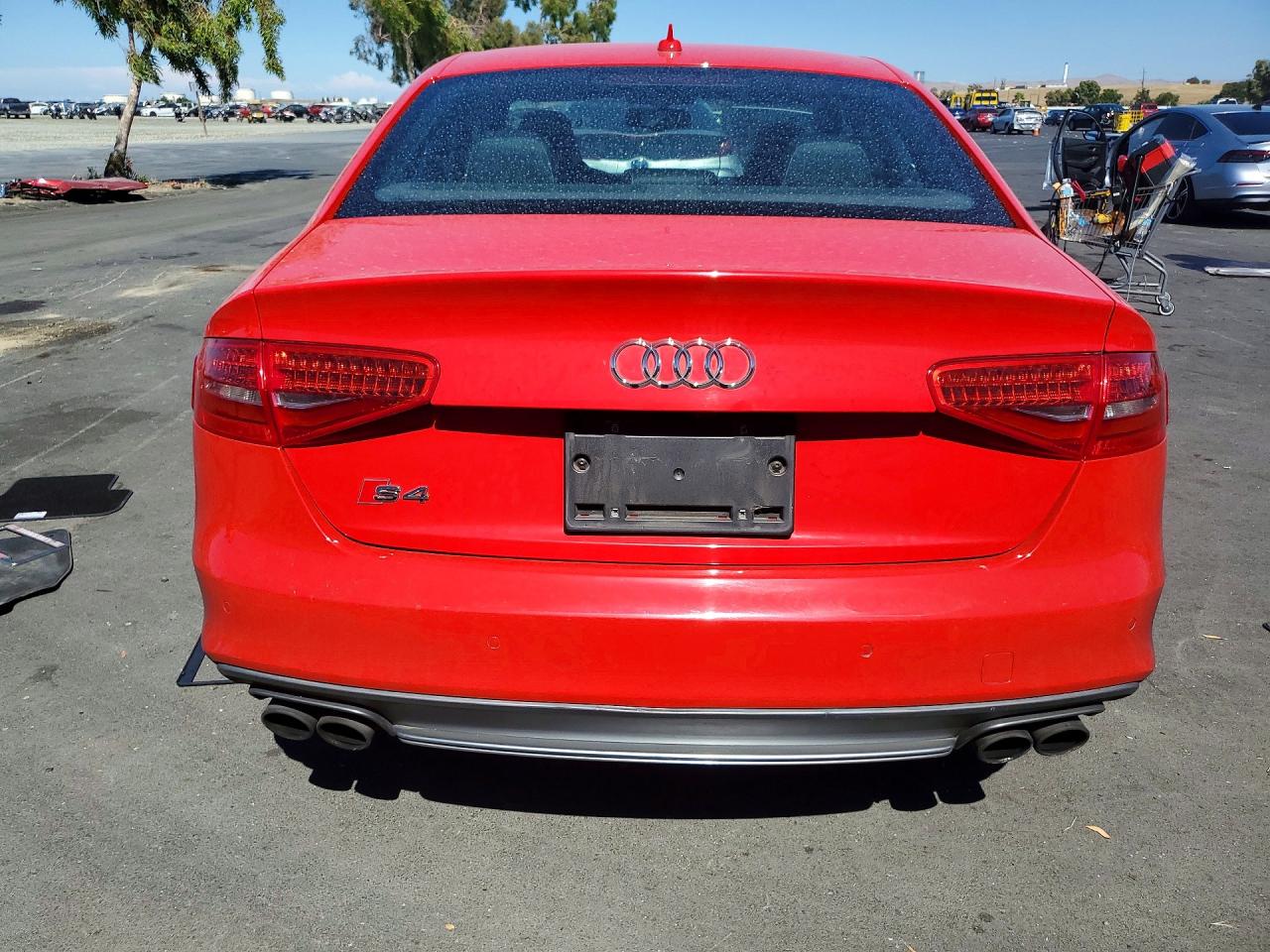2015 Audi S4 Premium Plus Red vin: WAUBGAFLXFA072223