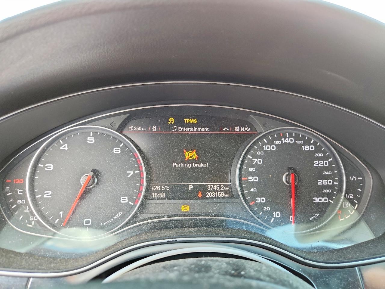 2012 Audi A6 Quattro White vin: WAUBGCFCXCN007064