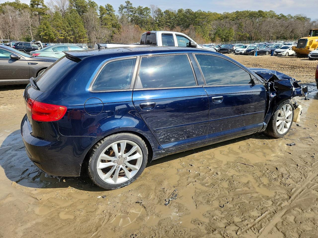 2012 Audi A3 Premium Blue vin: WAUBJAFM0CA089652