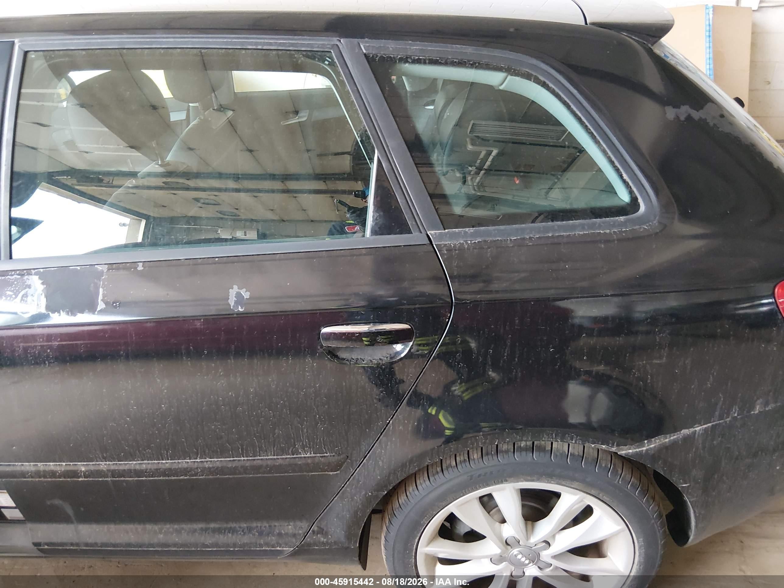 2012 Audi A3 2.0 Tdi Premium Черный vin: WAUBJAFM2CA122280