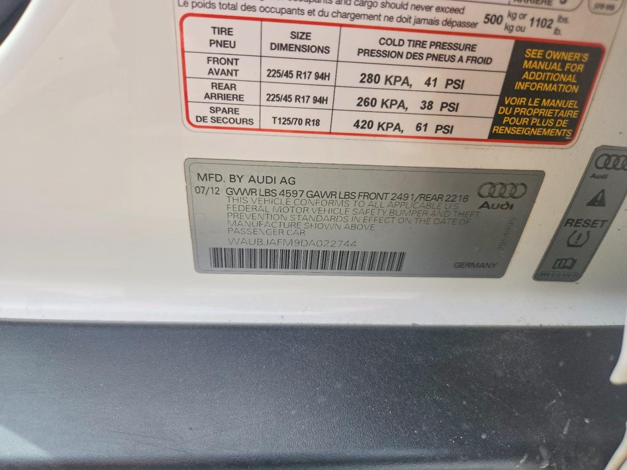 2013 Audi A3 Premium White vin: WAUBJAFM9DA022744