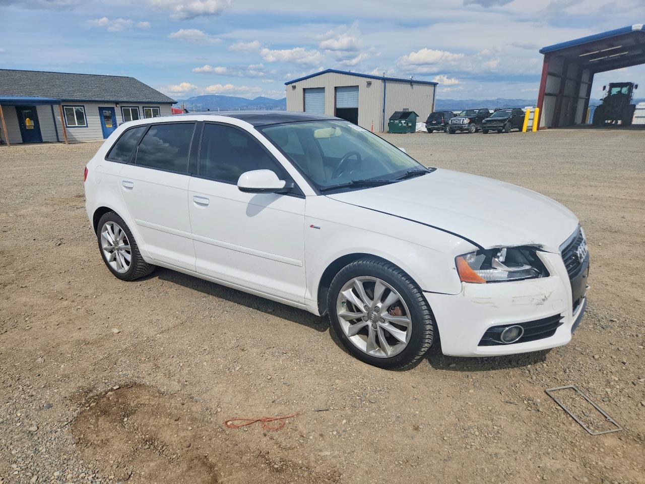 2013 Audi A3 Premium White vin: WAUBJAFM9DA022744