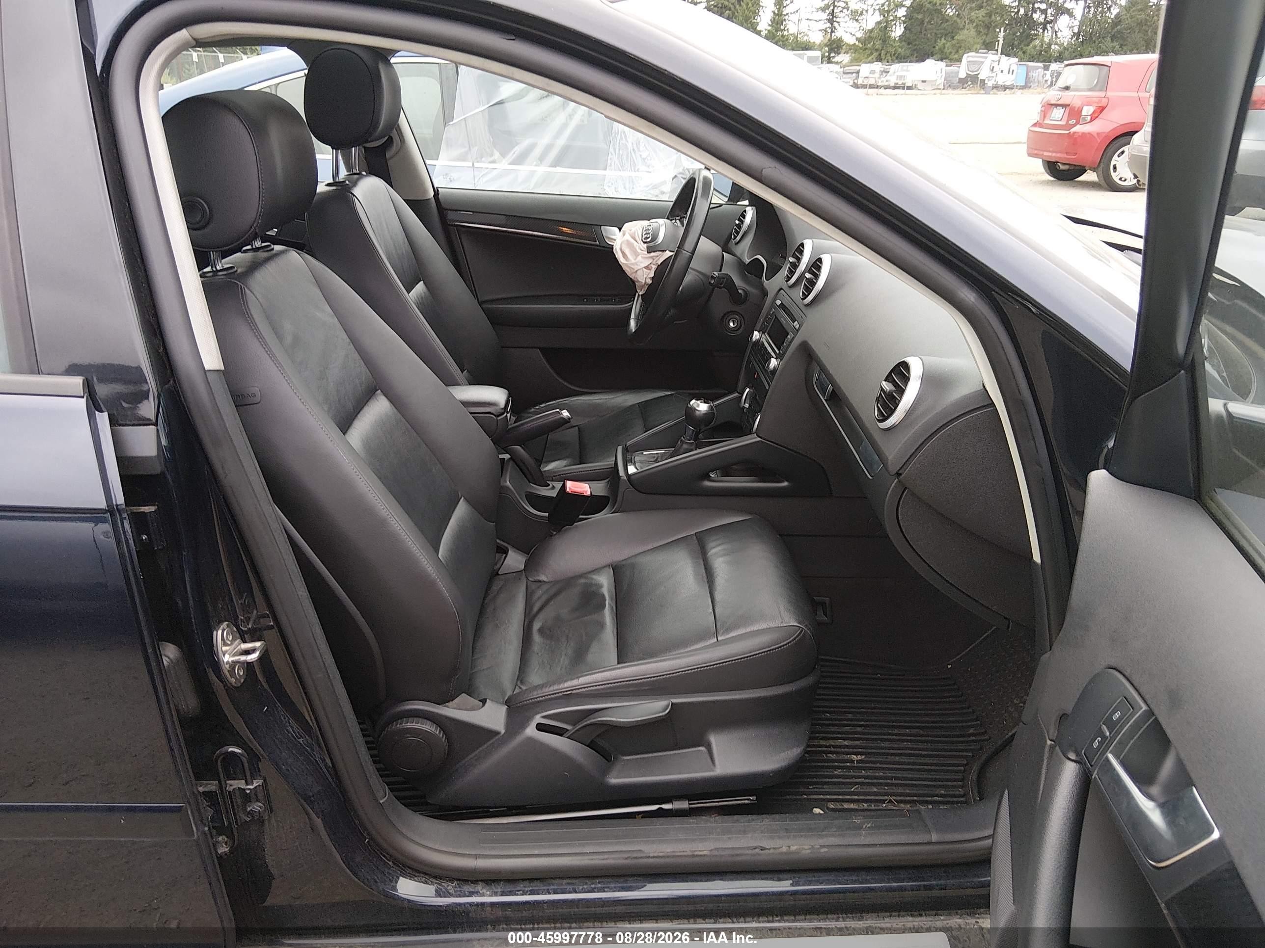 2012 Audi A3 2.0 Tdi Premium Dark Blue vin: WAUBJAFMXCA021231