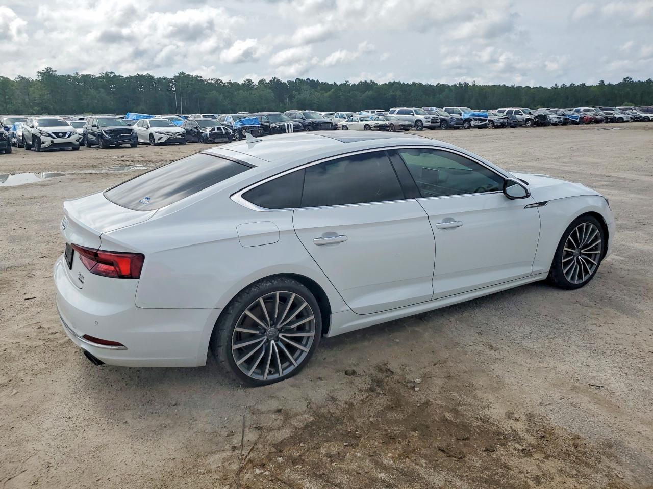 2018 Audi A5 Premium Plus White vin: WAUBNCF53JA110984